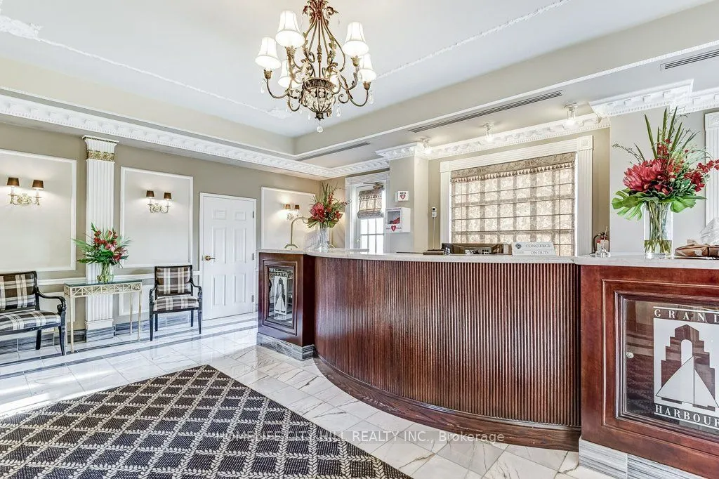 2285 Lake Shore Boulevard W, #506