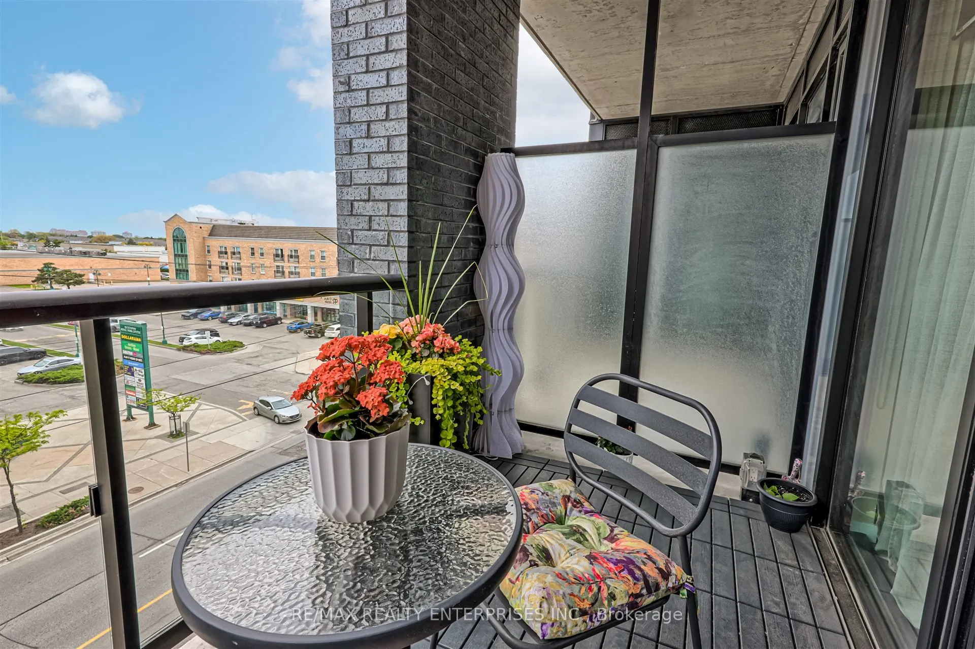 7 Smith Crescent, #410