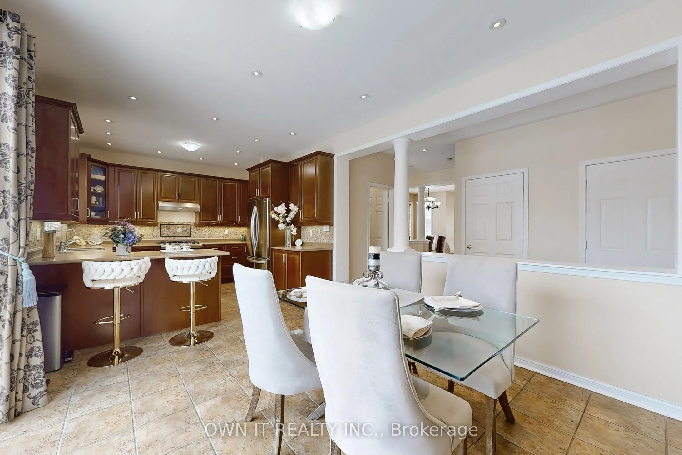 14 Alboreto Way