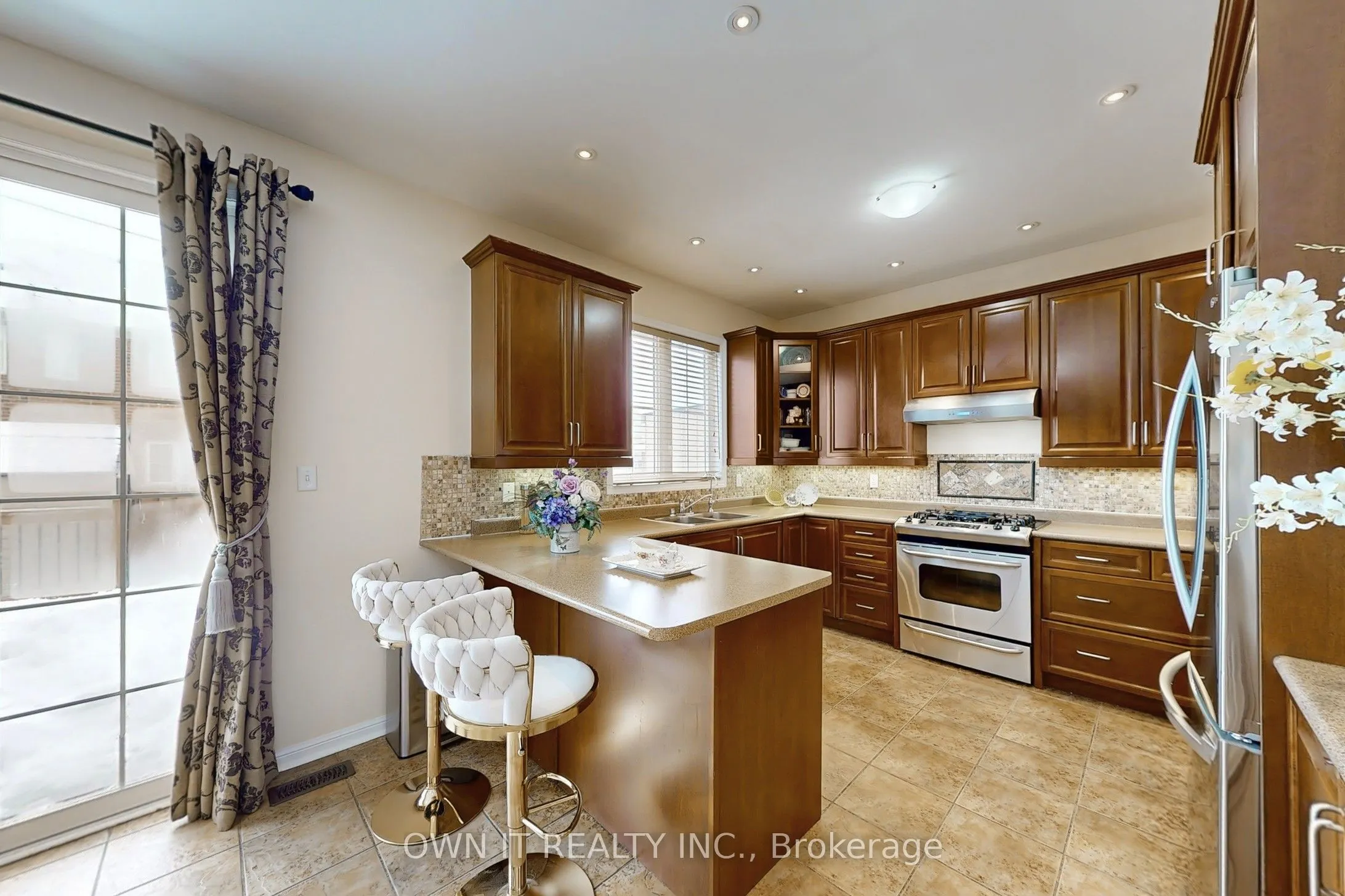 14 Alboreto Way