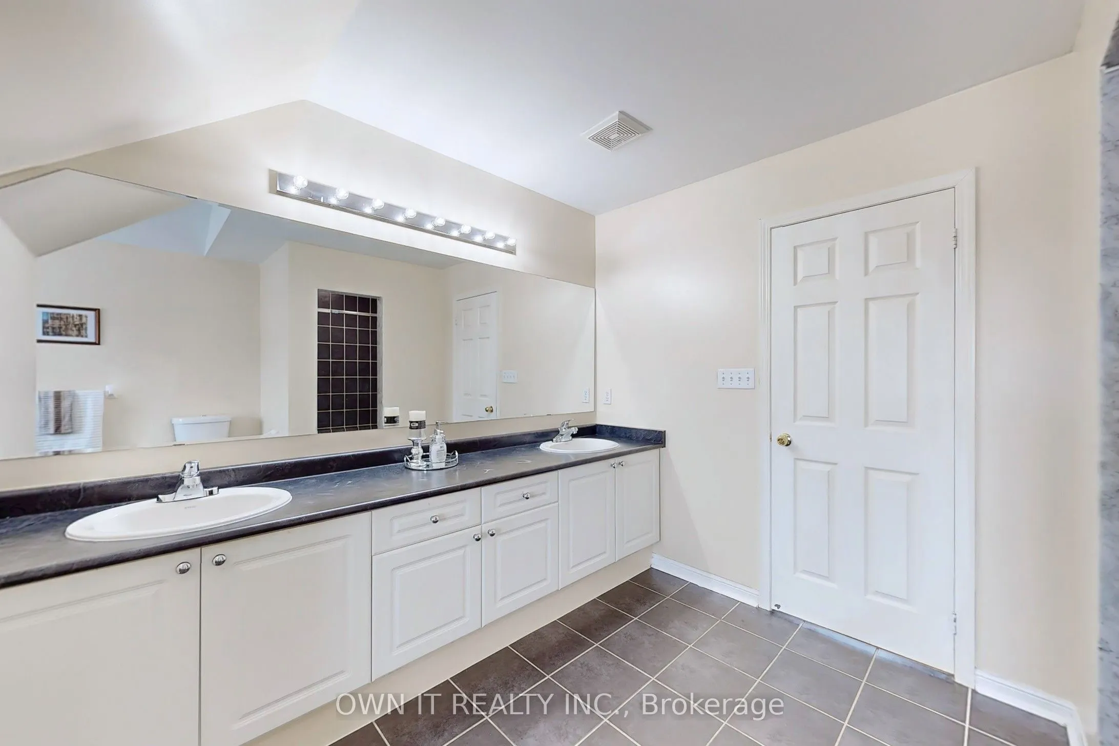 14 Alboreto Way