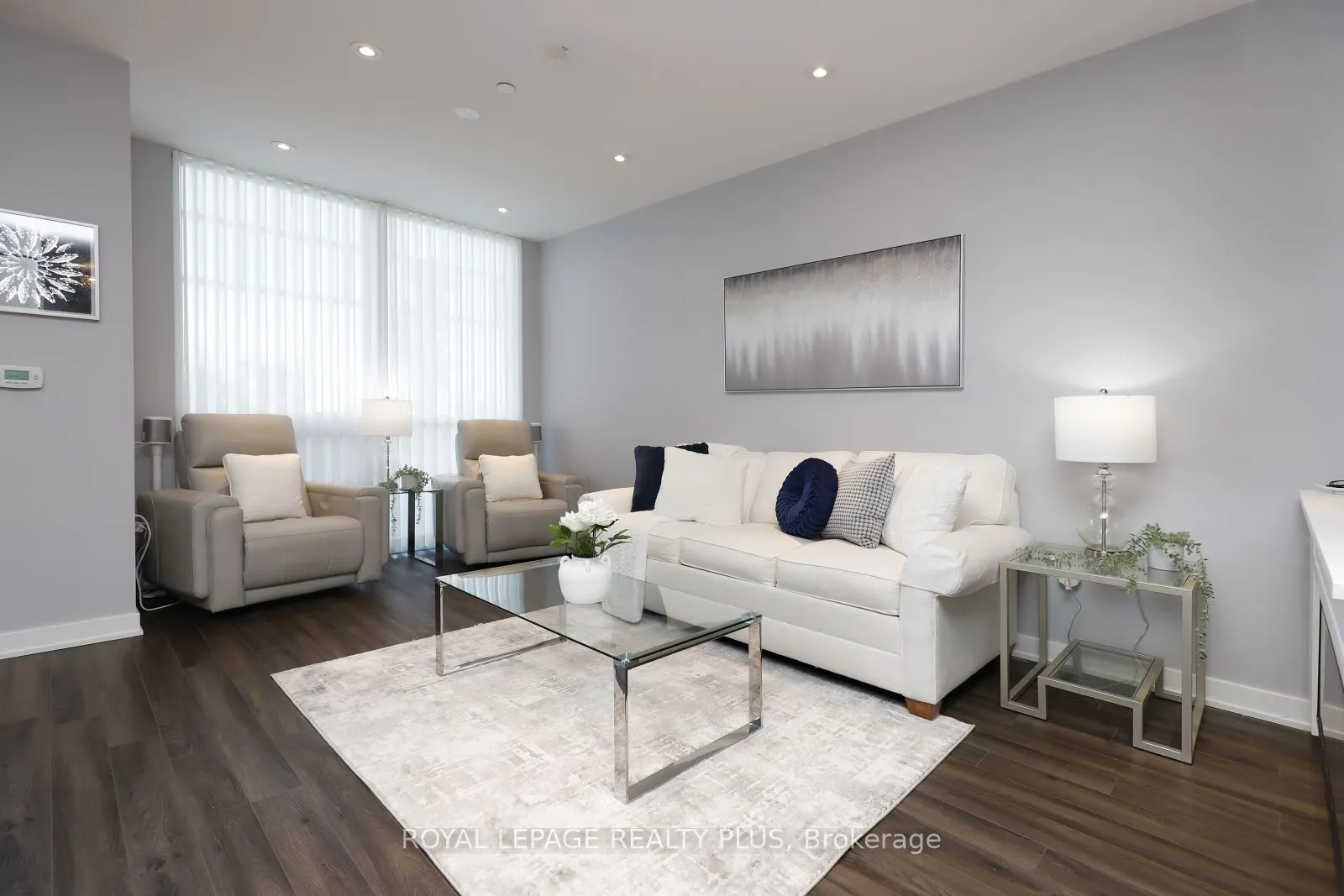 4699 Glen Erin Drive, #109