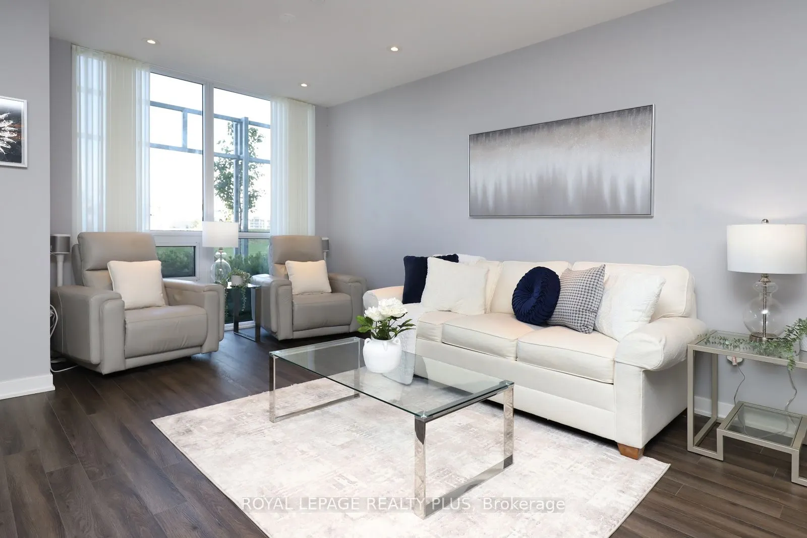 4699 Glen Erin Drive, #109
