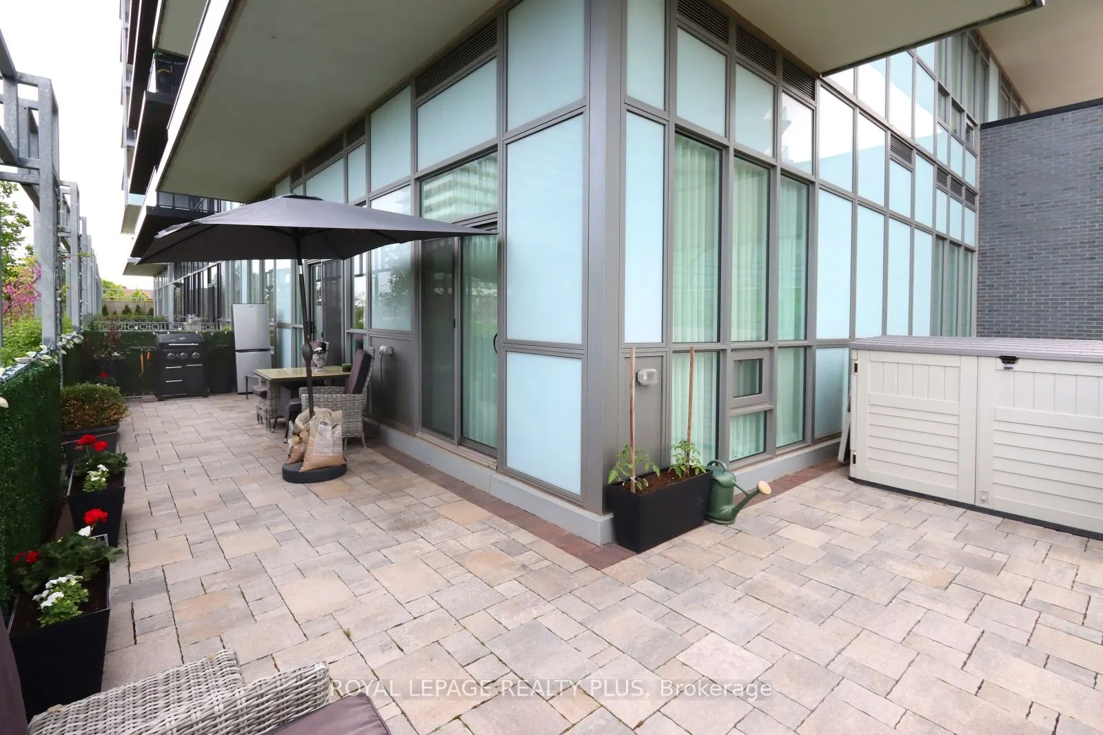 4699 Glen Erin Drive, #109