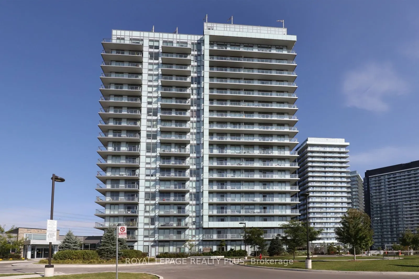 4699 Glen Erin Drive, #109