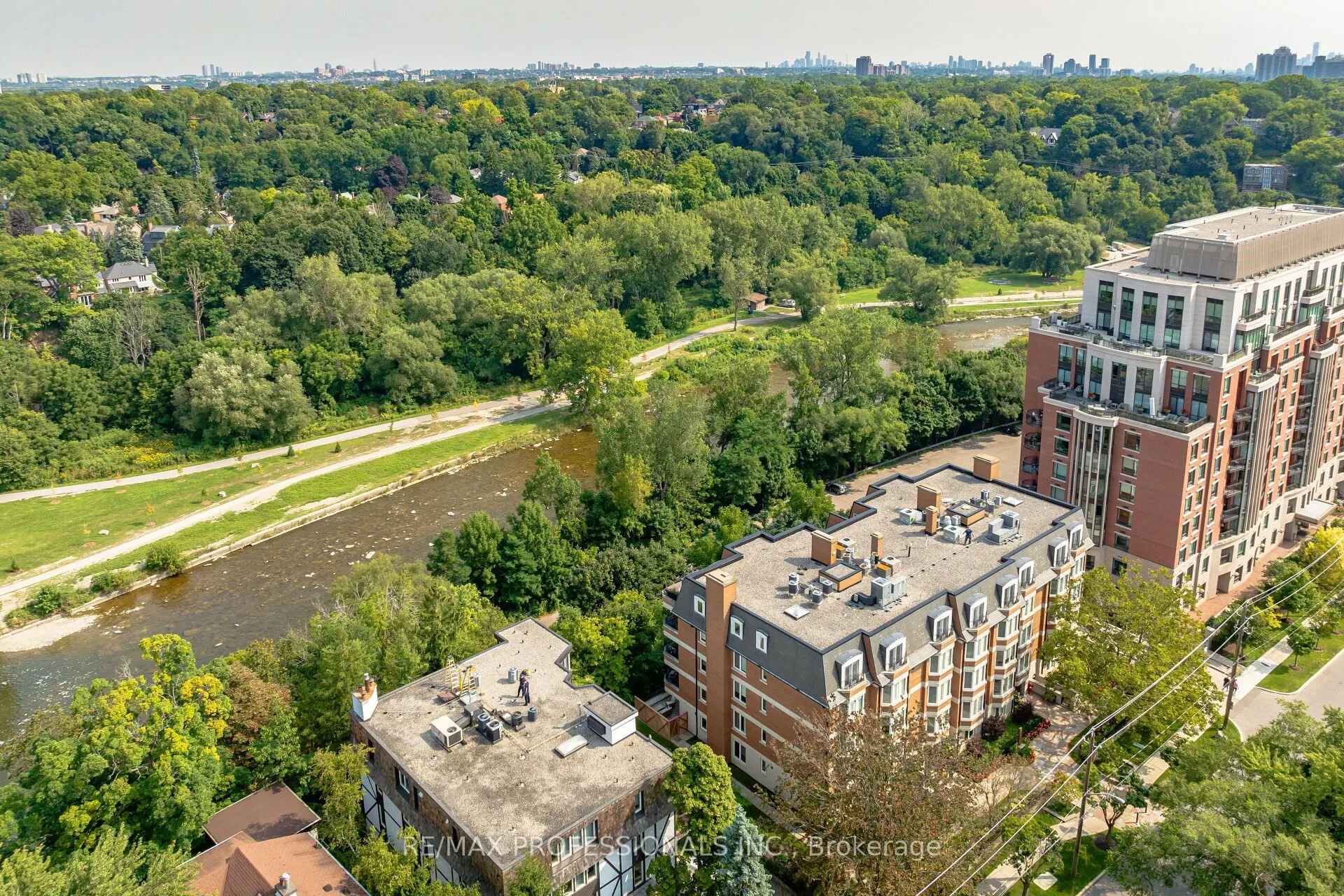 40 Old Mill Road, #102