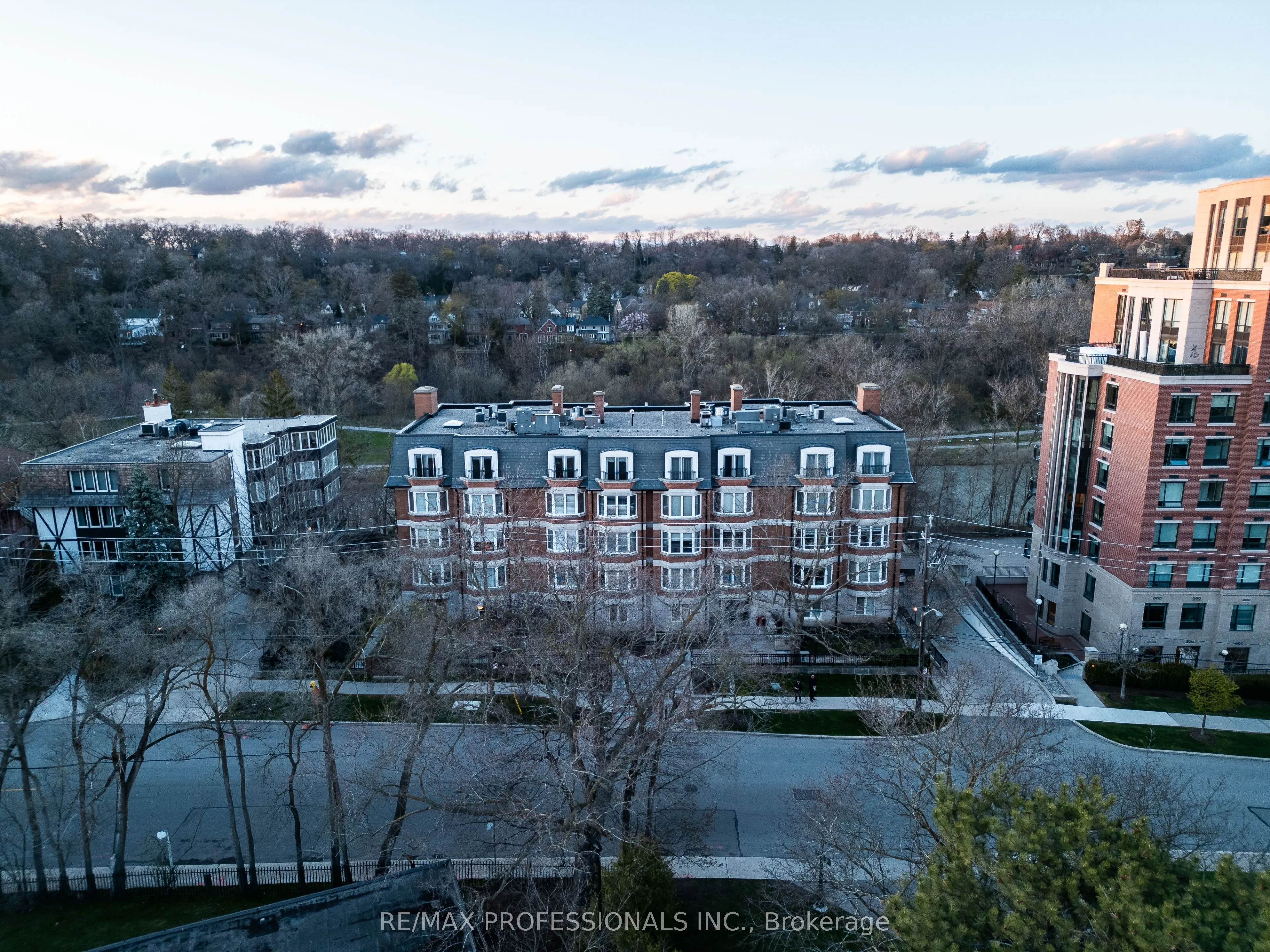 40 Old Mill Road, #102