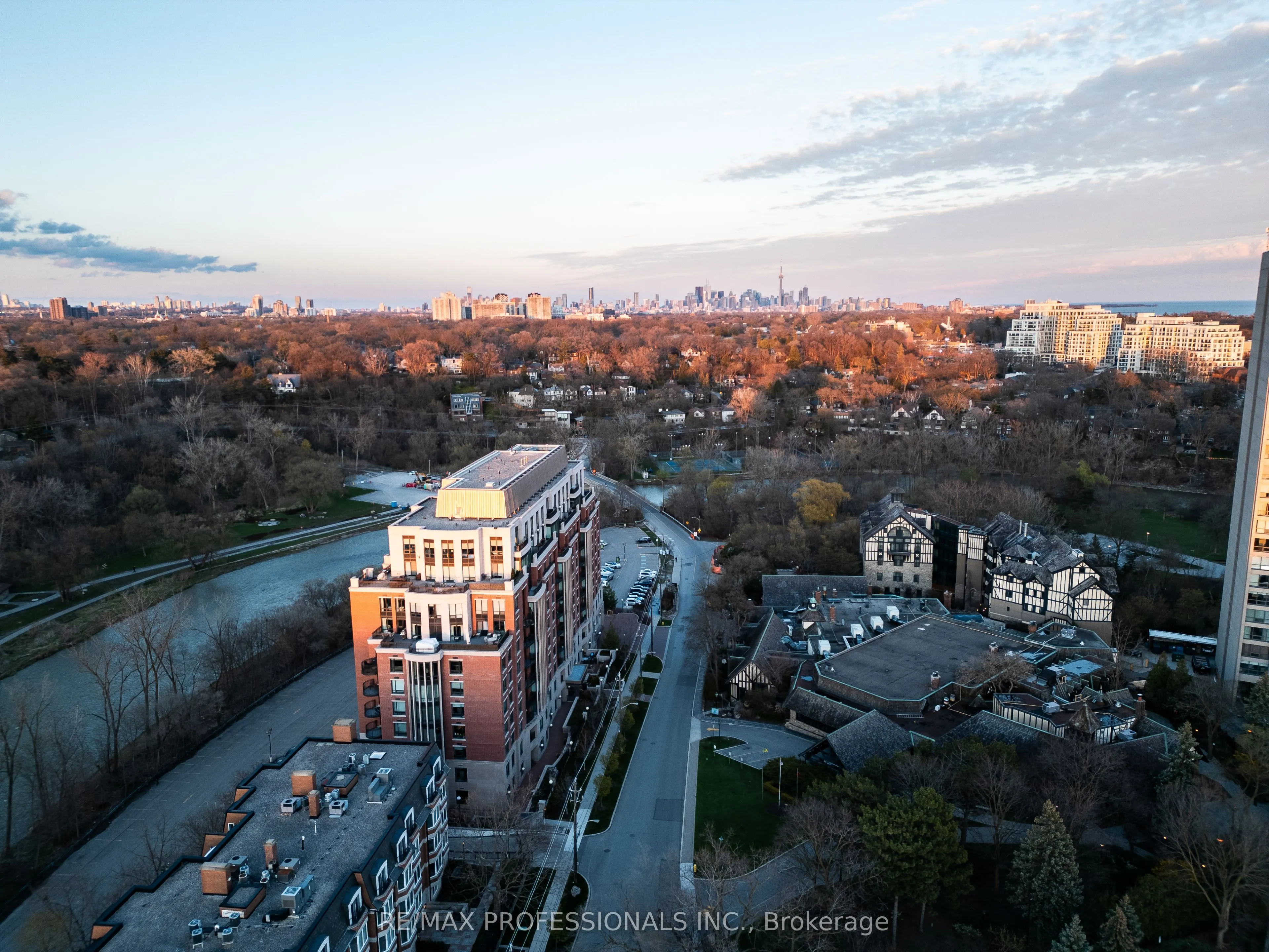 40 Old Mill Road, #102