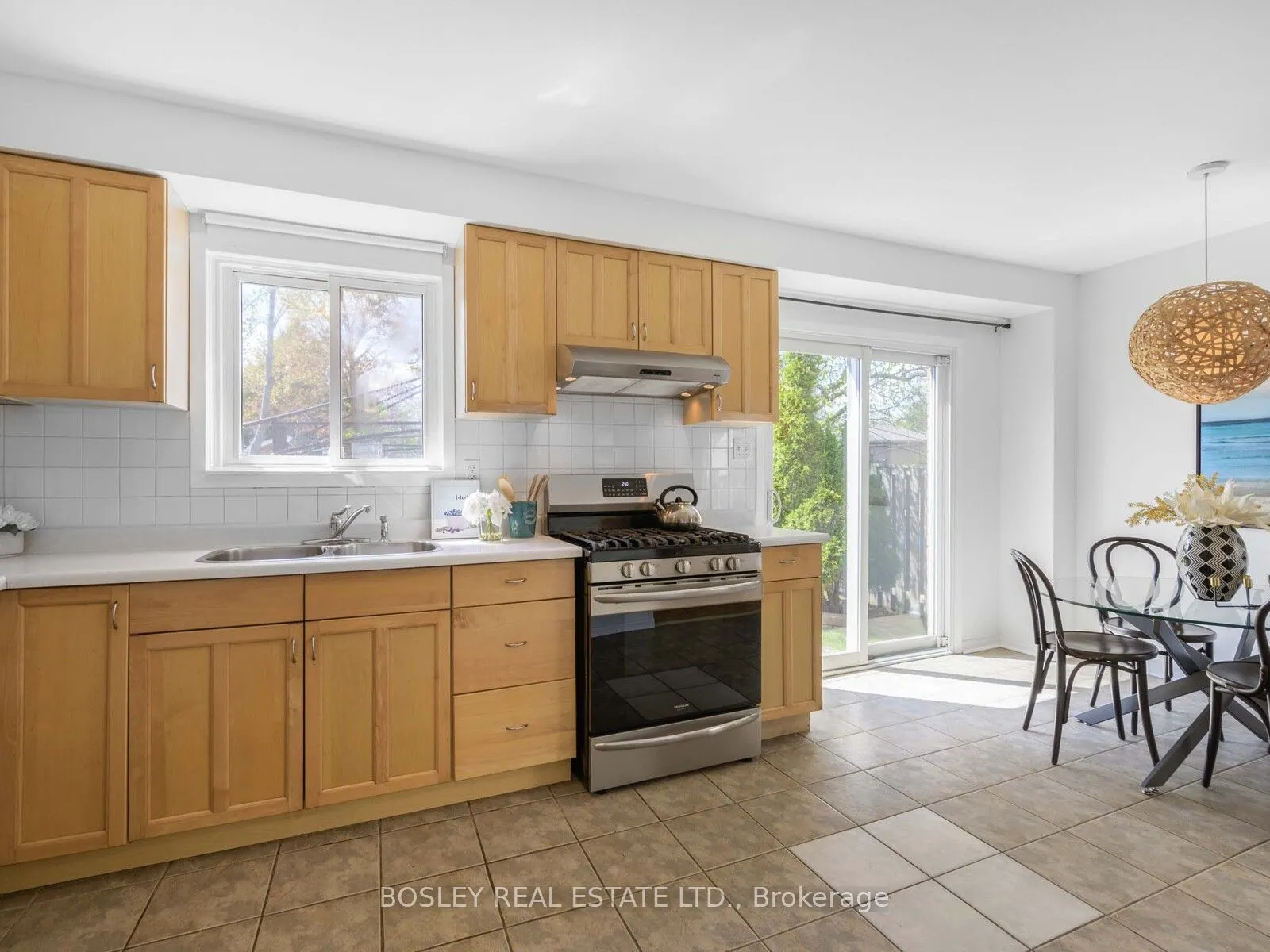 3090 Keynes Crescent