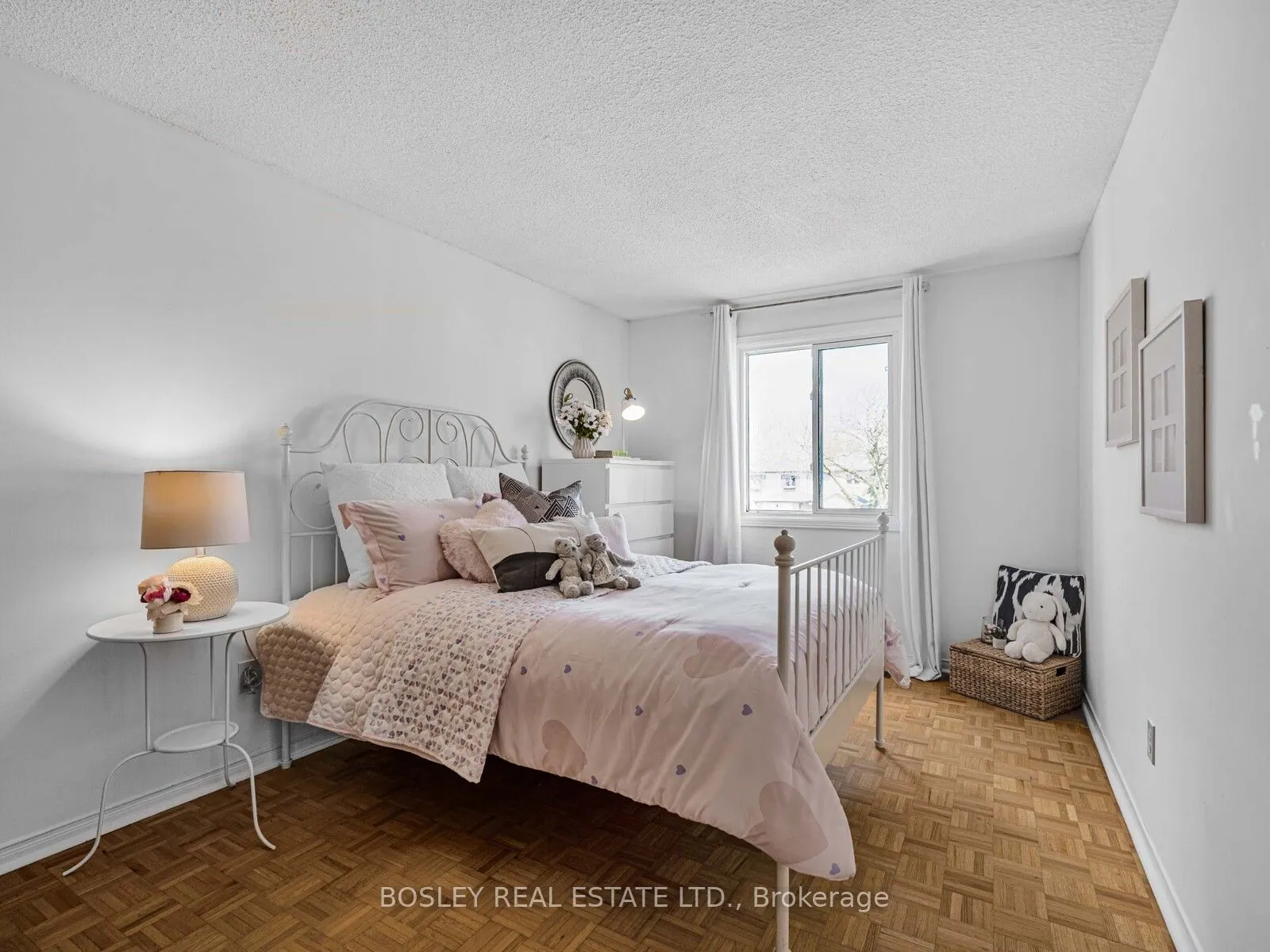 3090 Keynes Crescent