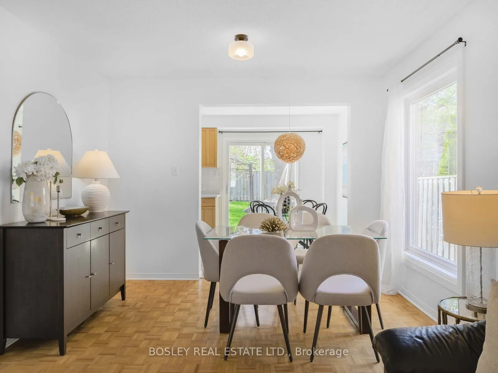 3090 Keynes Crescent