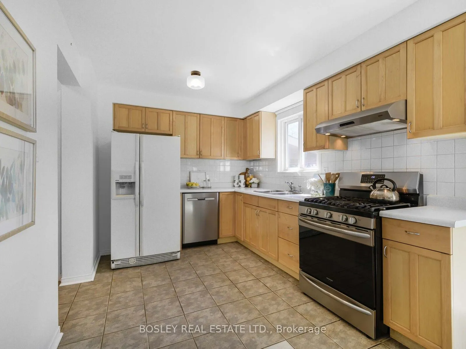 3090 Keynes Crescent