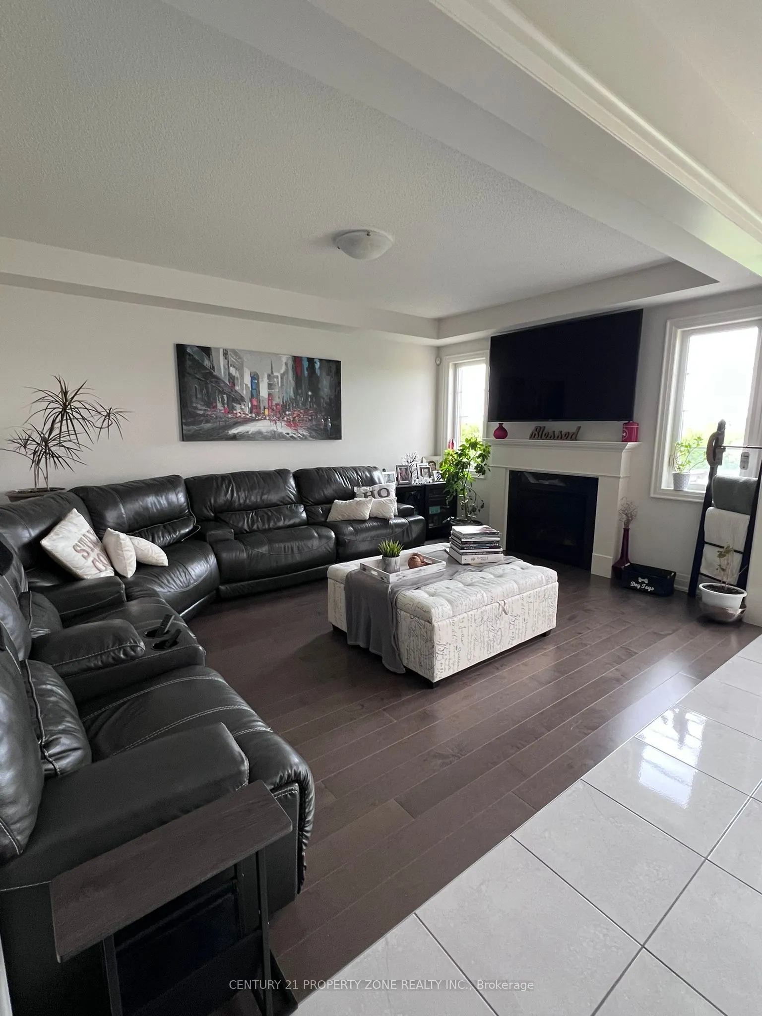31 Valleyscape Trail
