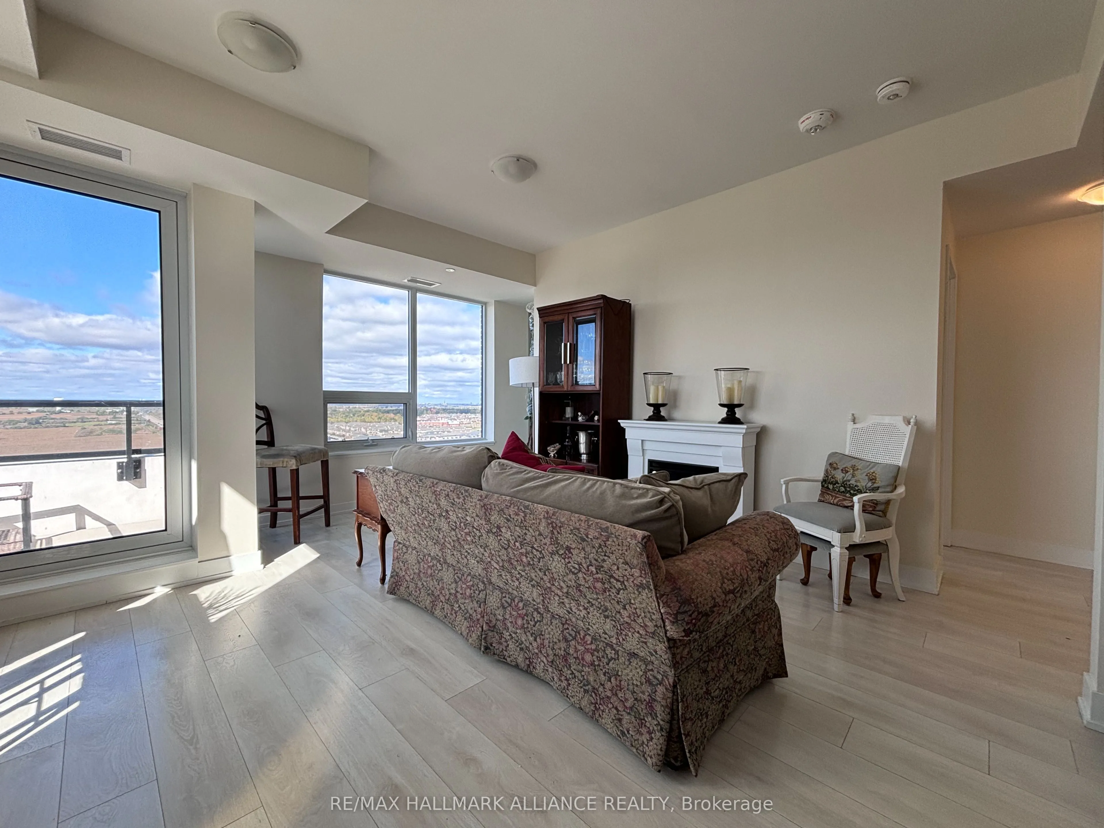 297 Oak Walk Drive, #1804