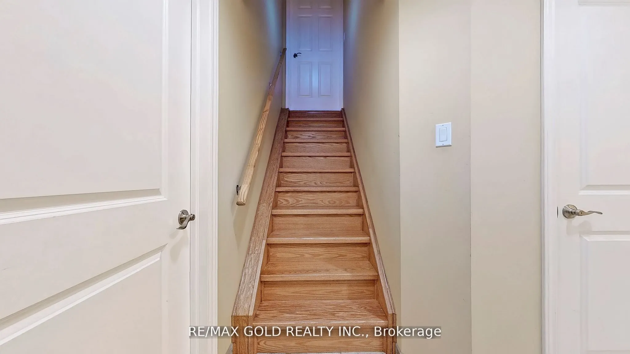 32 Ashdale Road