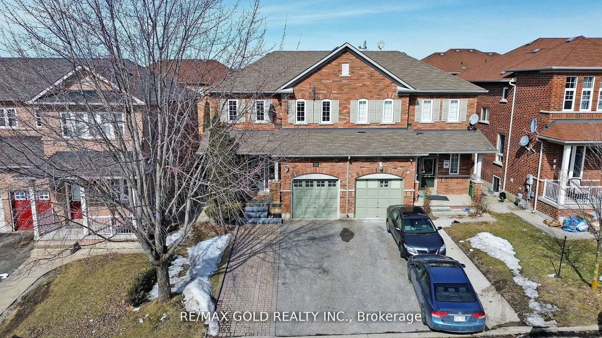 32 Ashdale Road