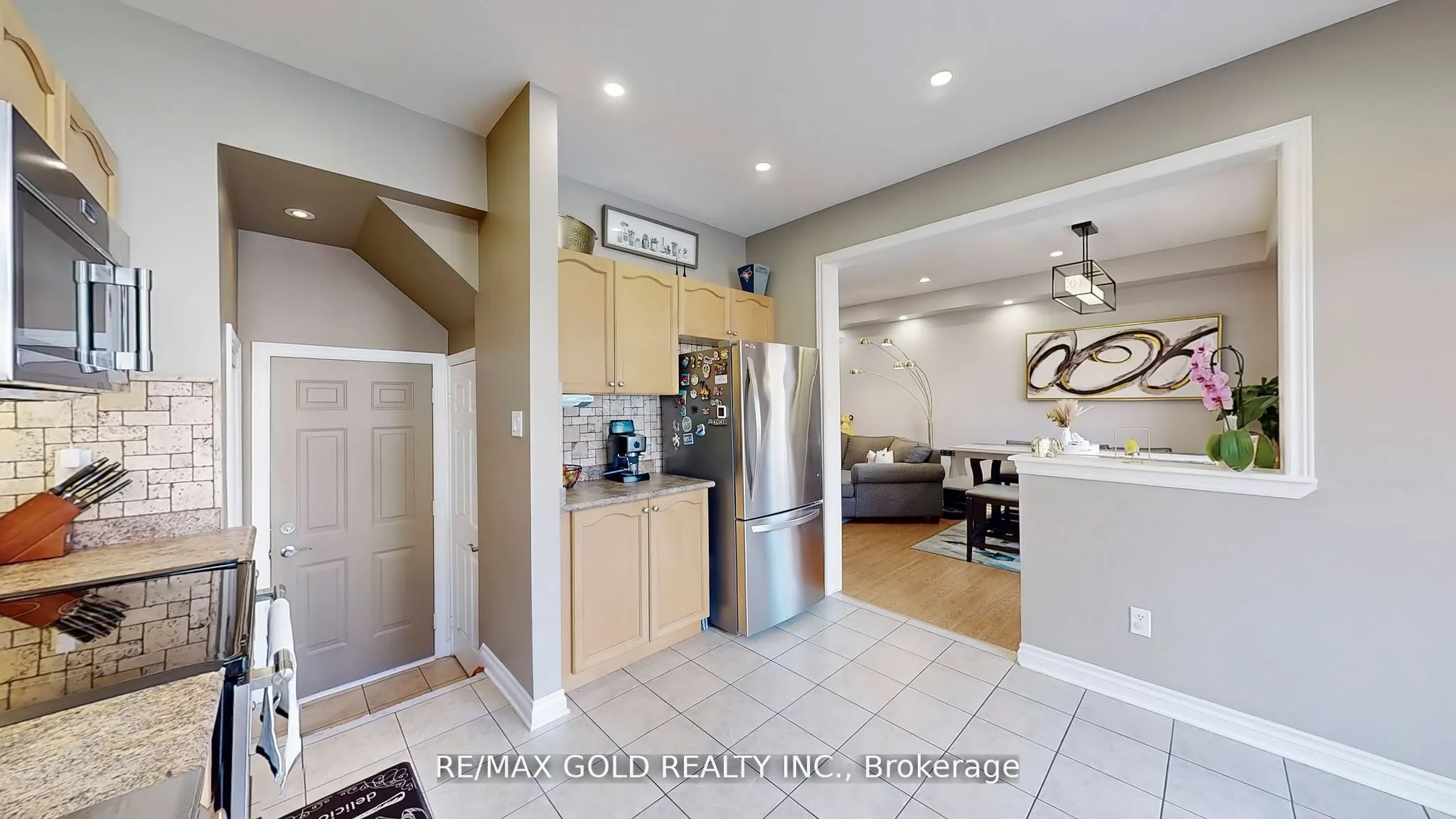 32 Ashdale Road