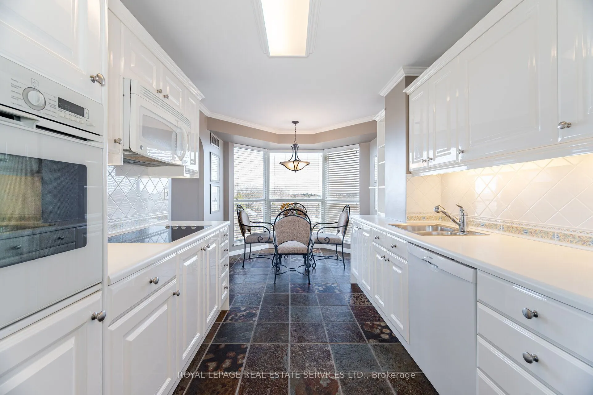 1700 The Collegeway, #710