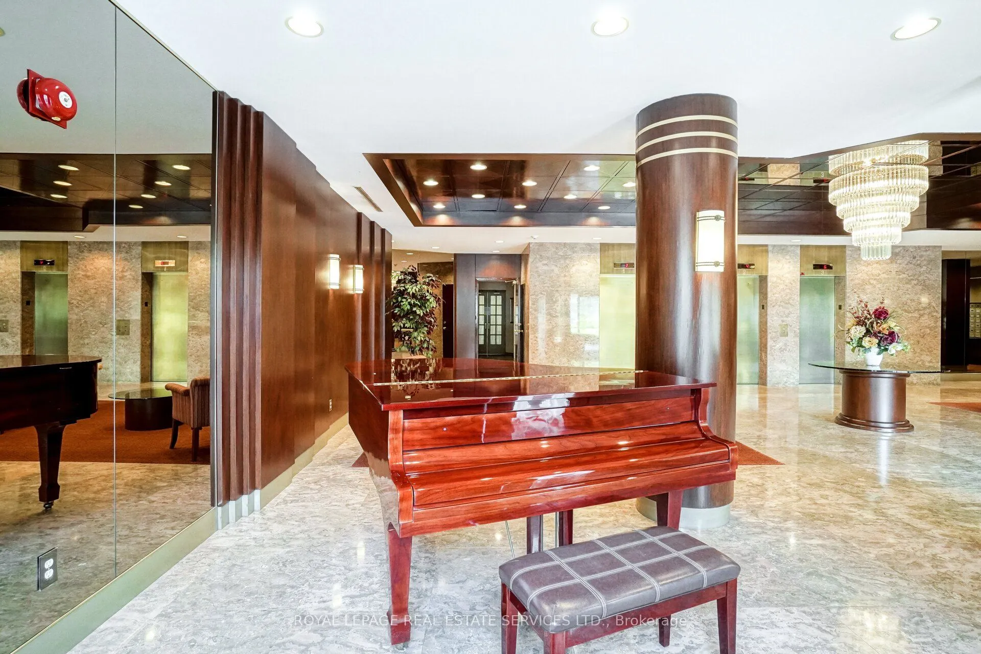 1700 The Collegeway, #710