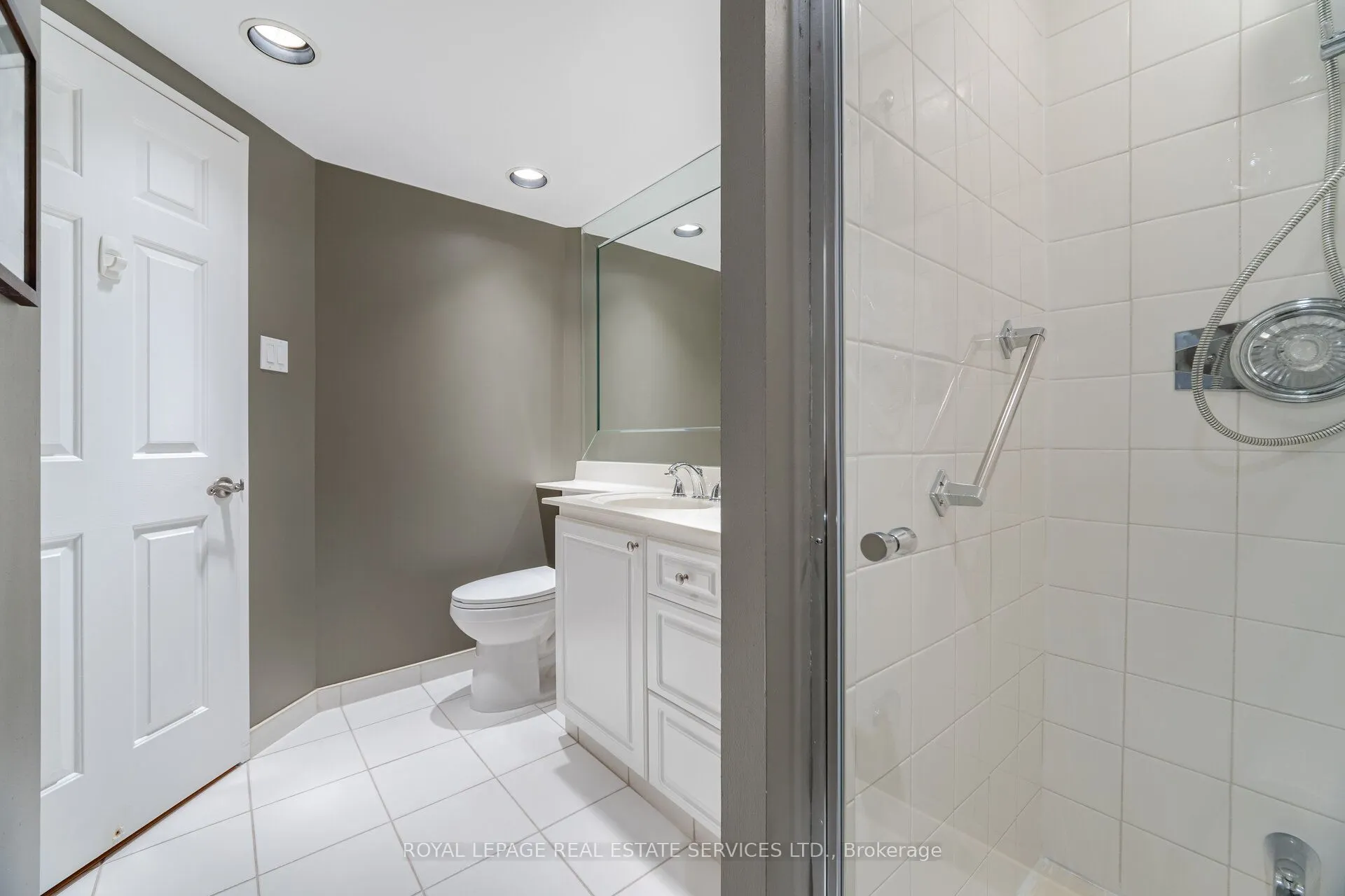 1700 The Collegeway, #710