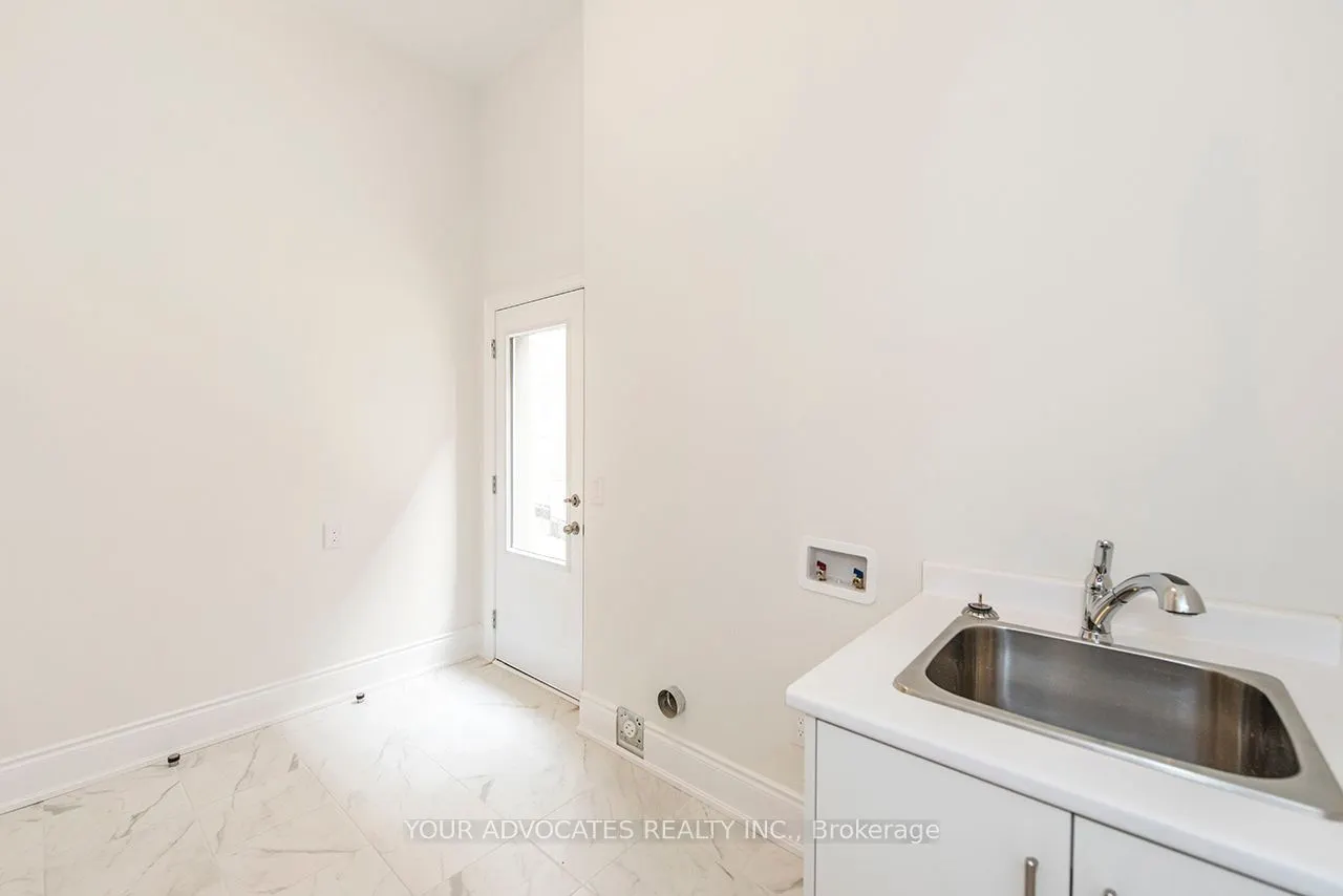 83 James Walker Avenue