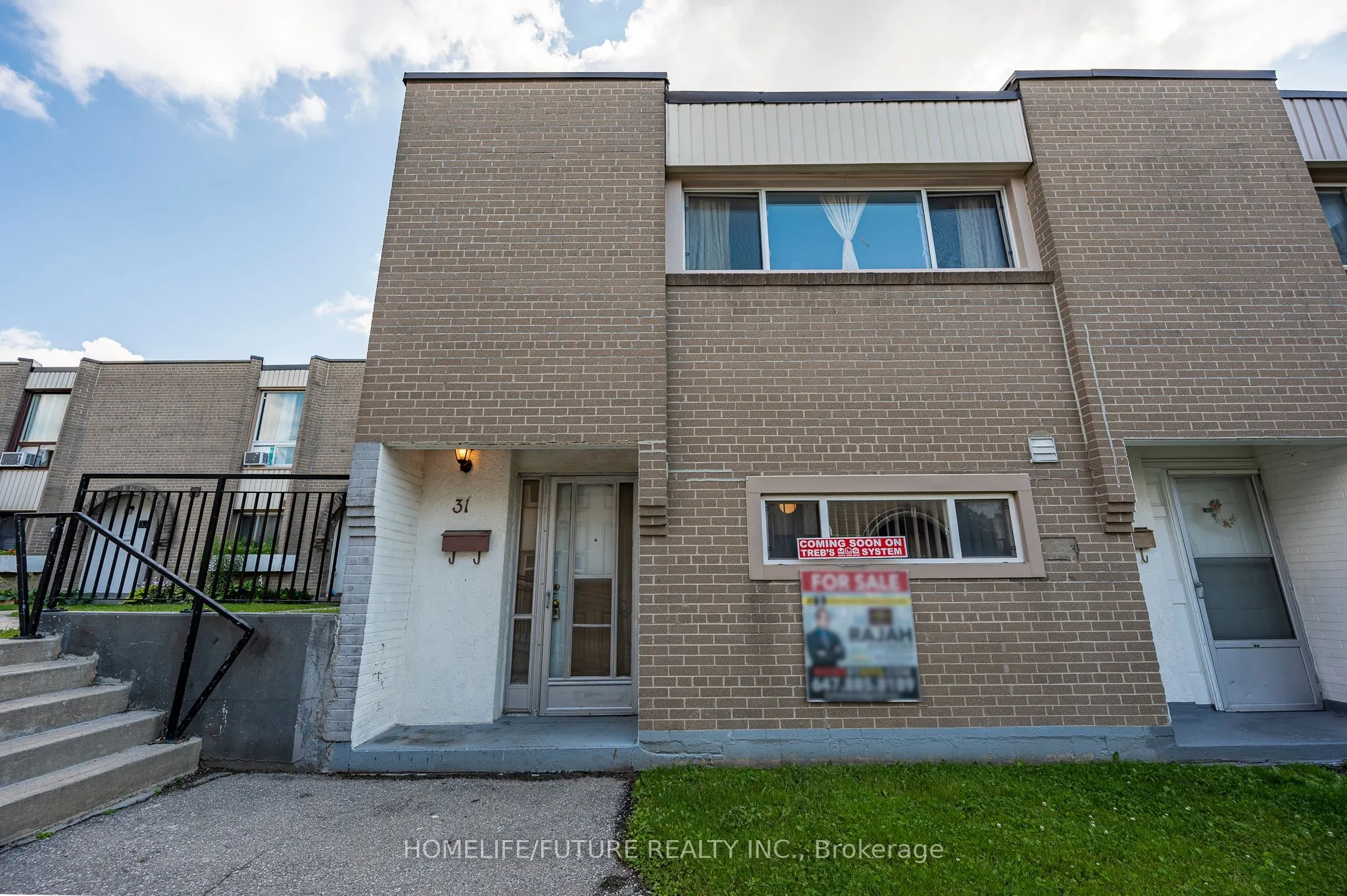 21 London Green Court, #31
