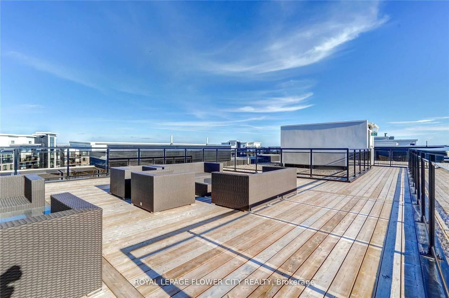 630 Sauve Street #404