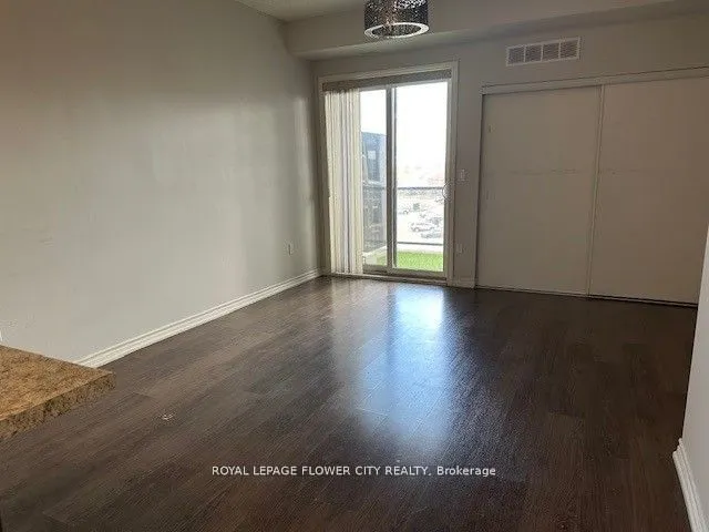 630 Sauve Street #404