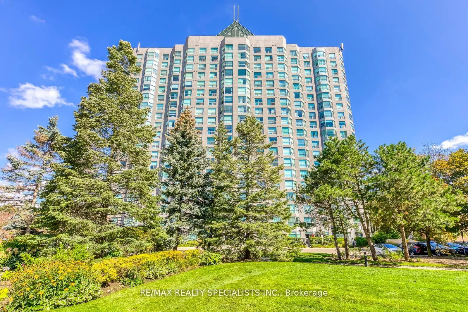 2155 Burnhamthorpe Road, #209