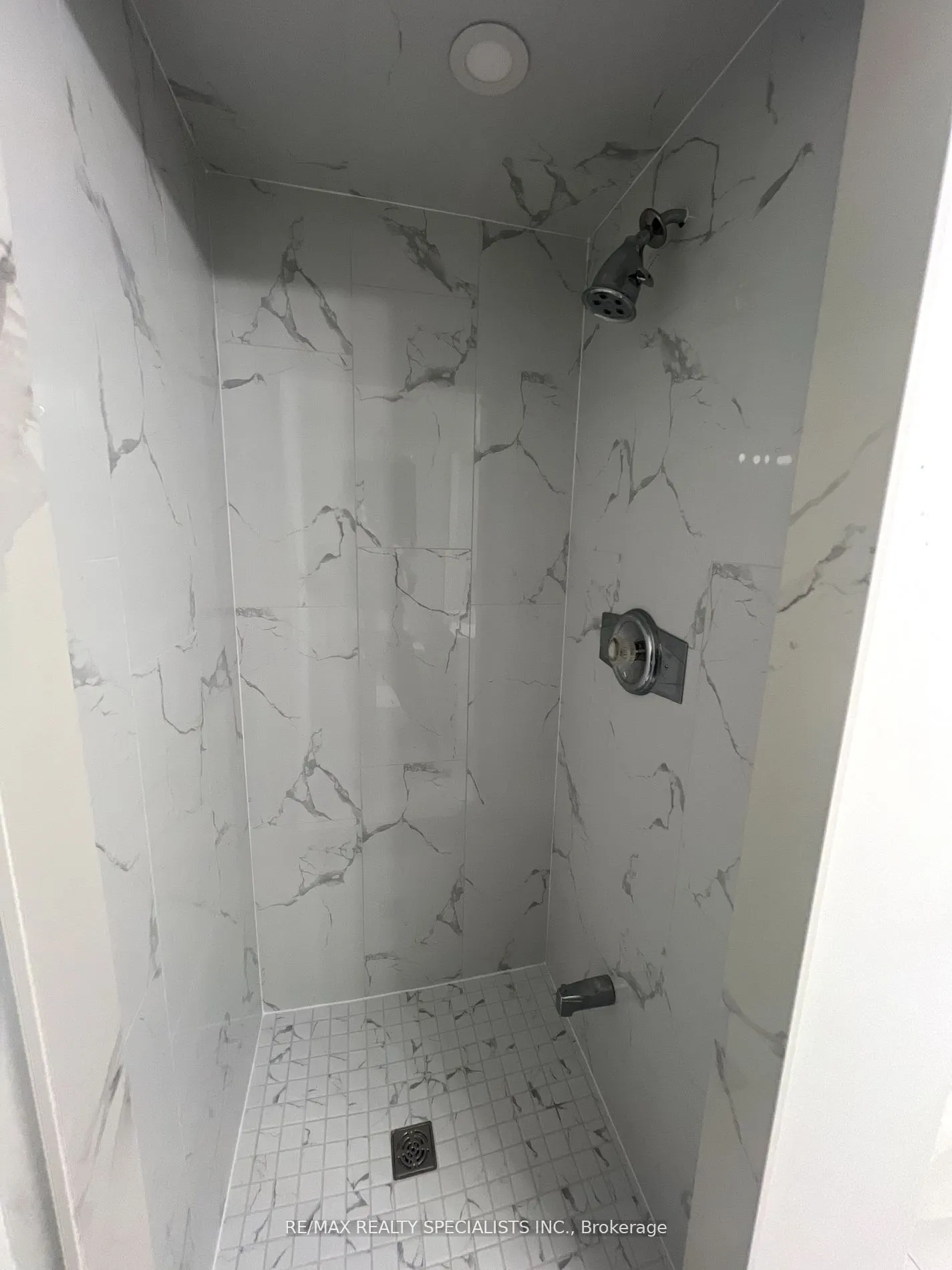 2155 Burnhamthorpe Road, #209