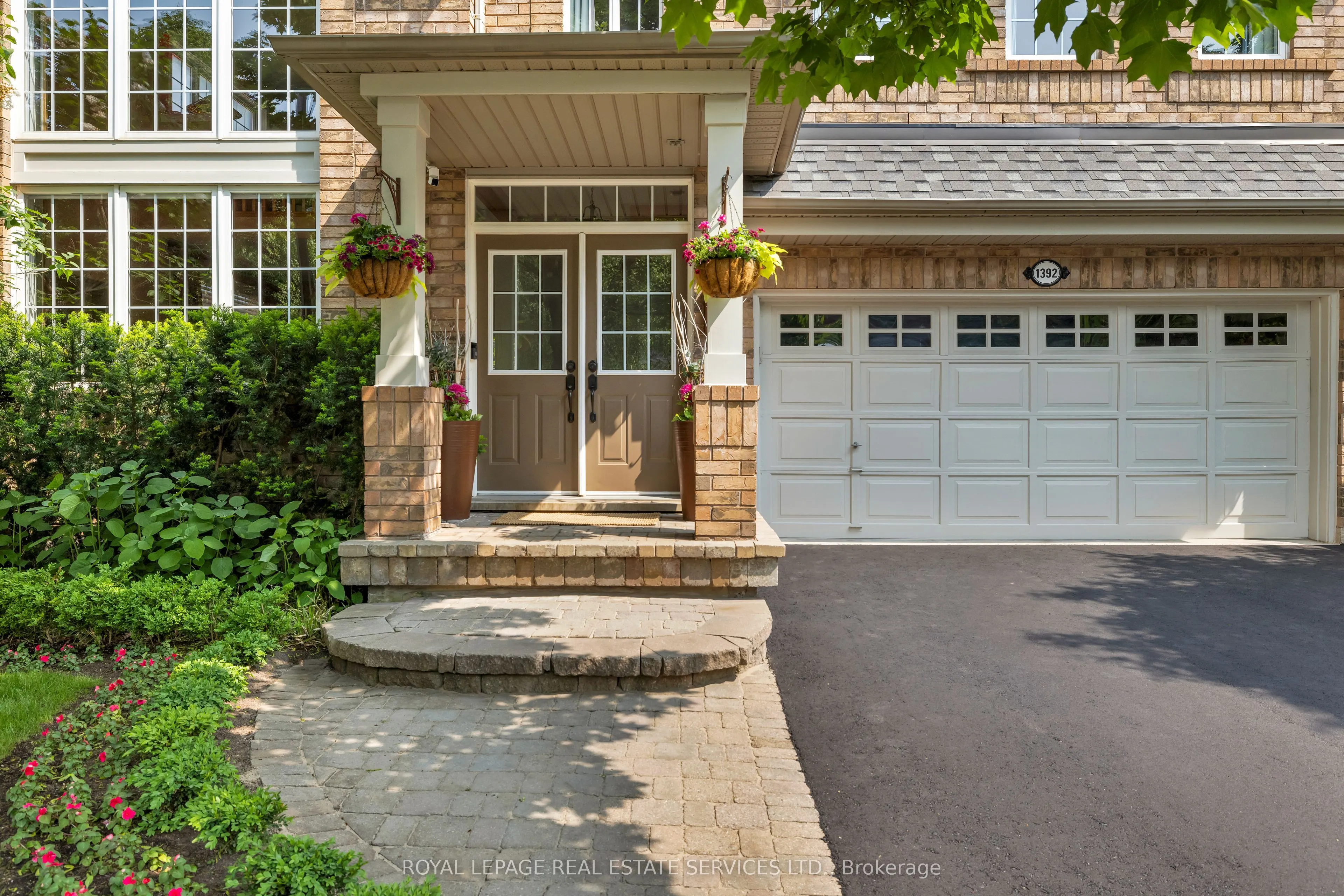 1392 Pinecliff Road