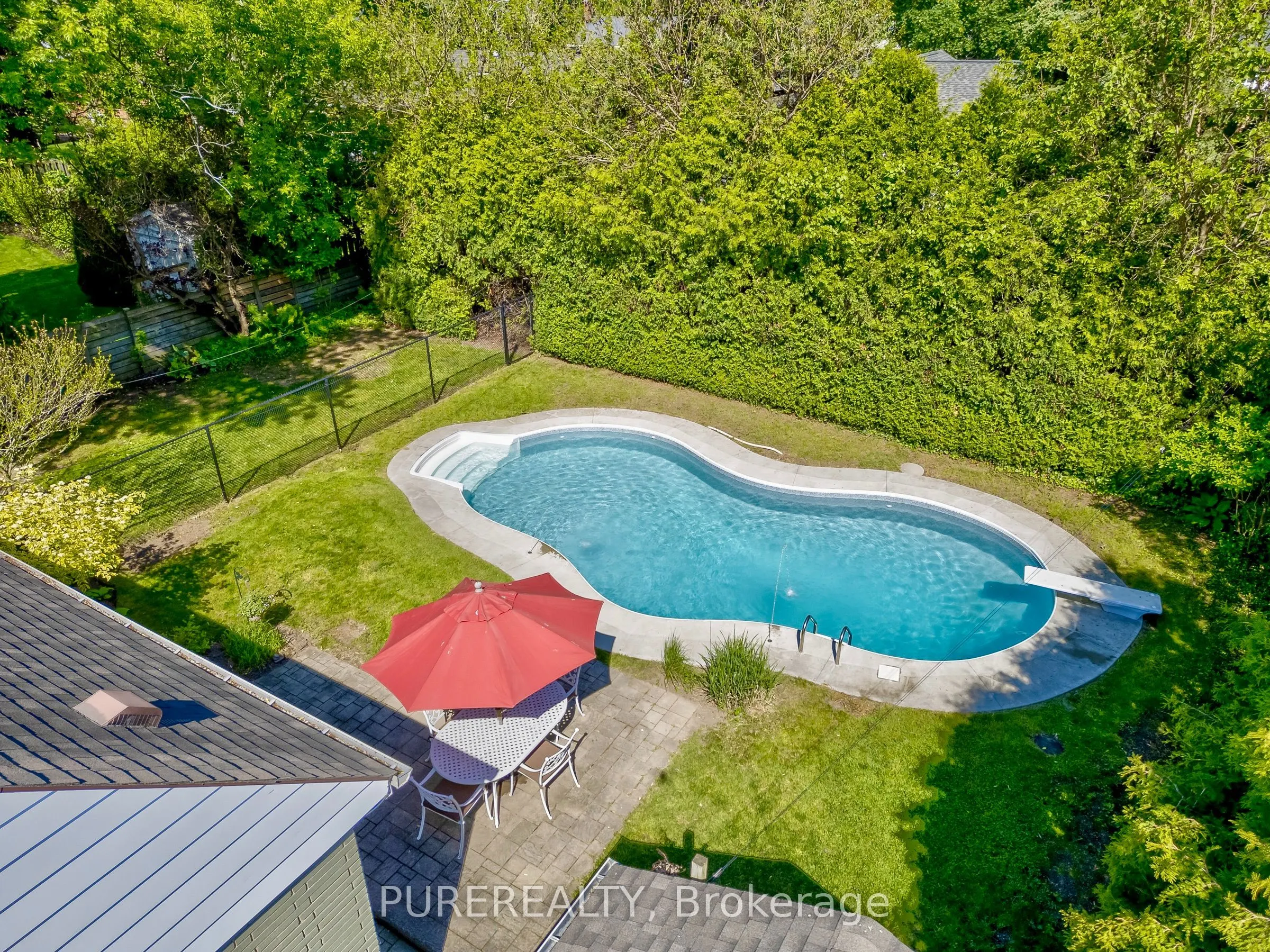 2067 Maplewood Drive