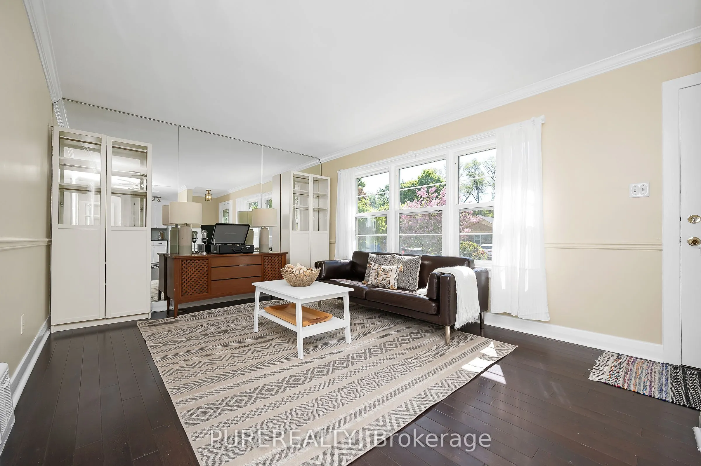 2067 Maplewood Drive