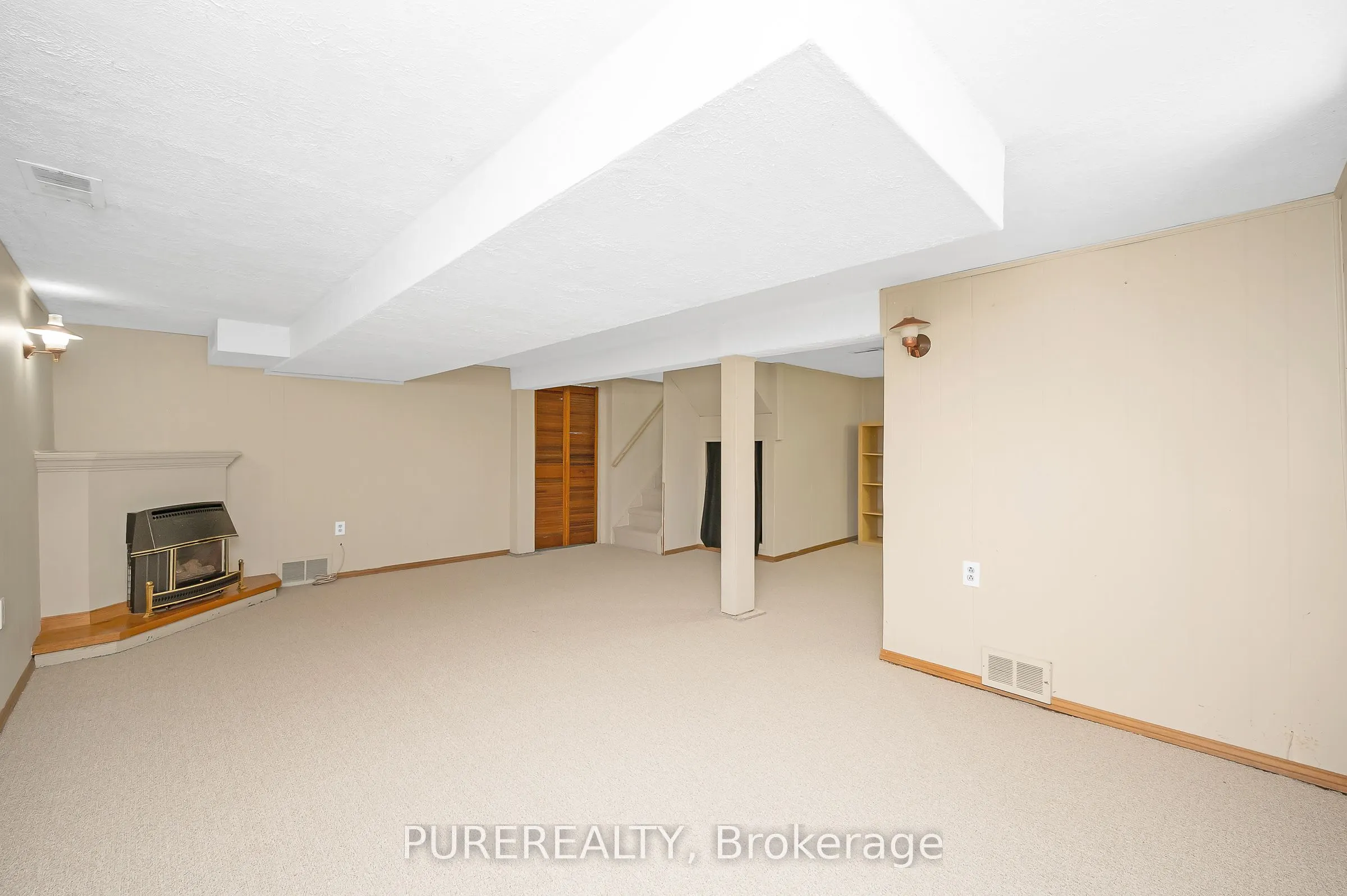 2067 Maplewood Drive