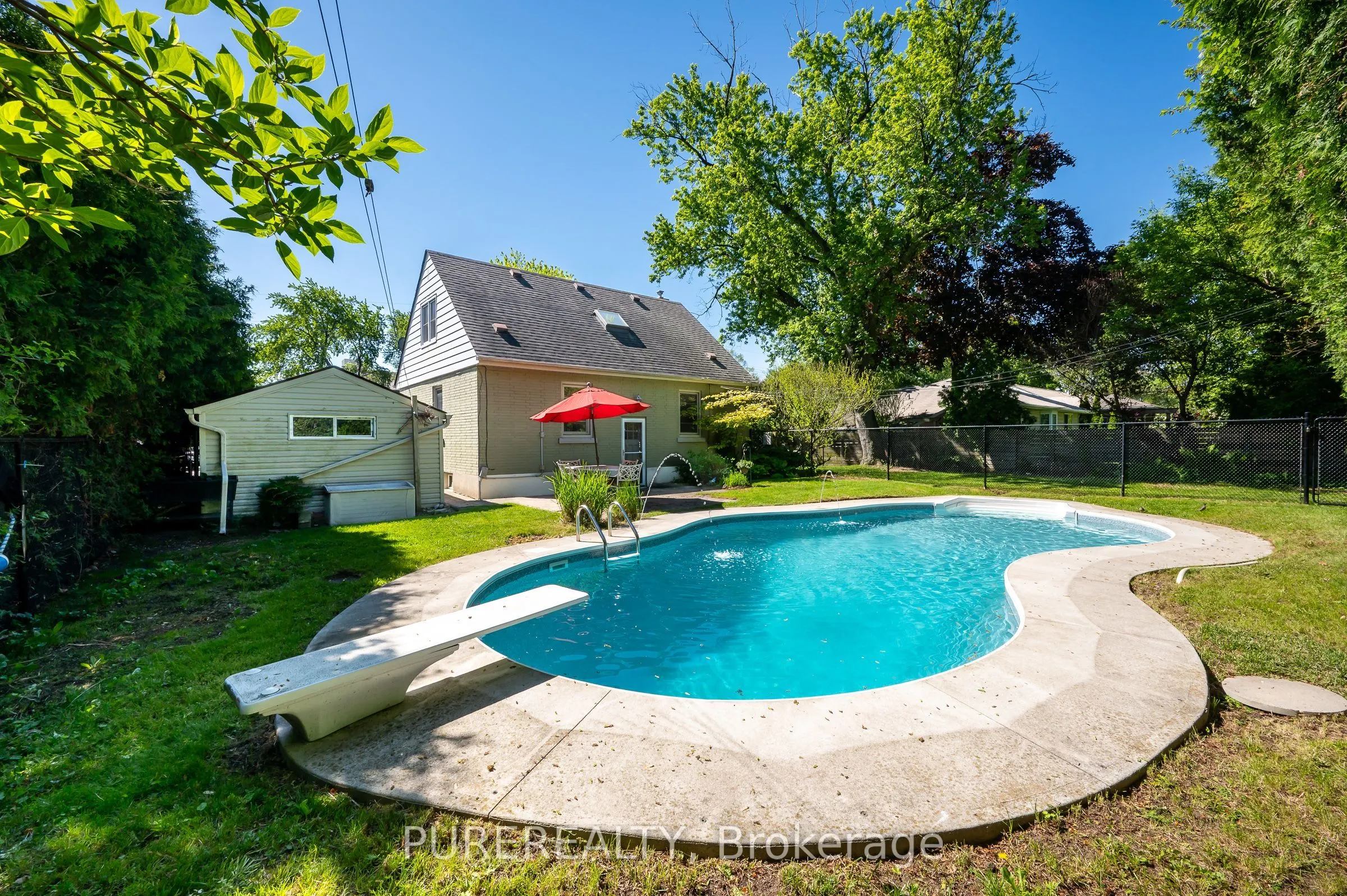 2067 Maplewood Drive