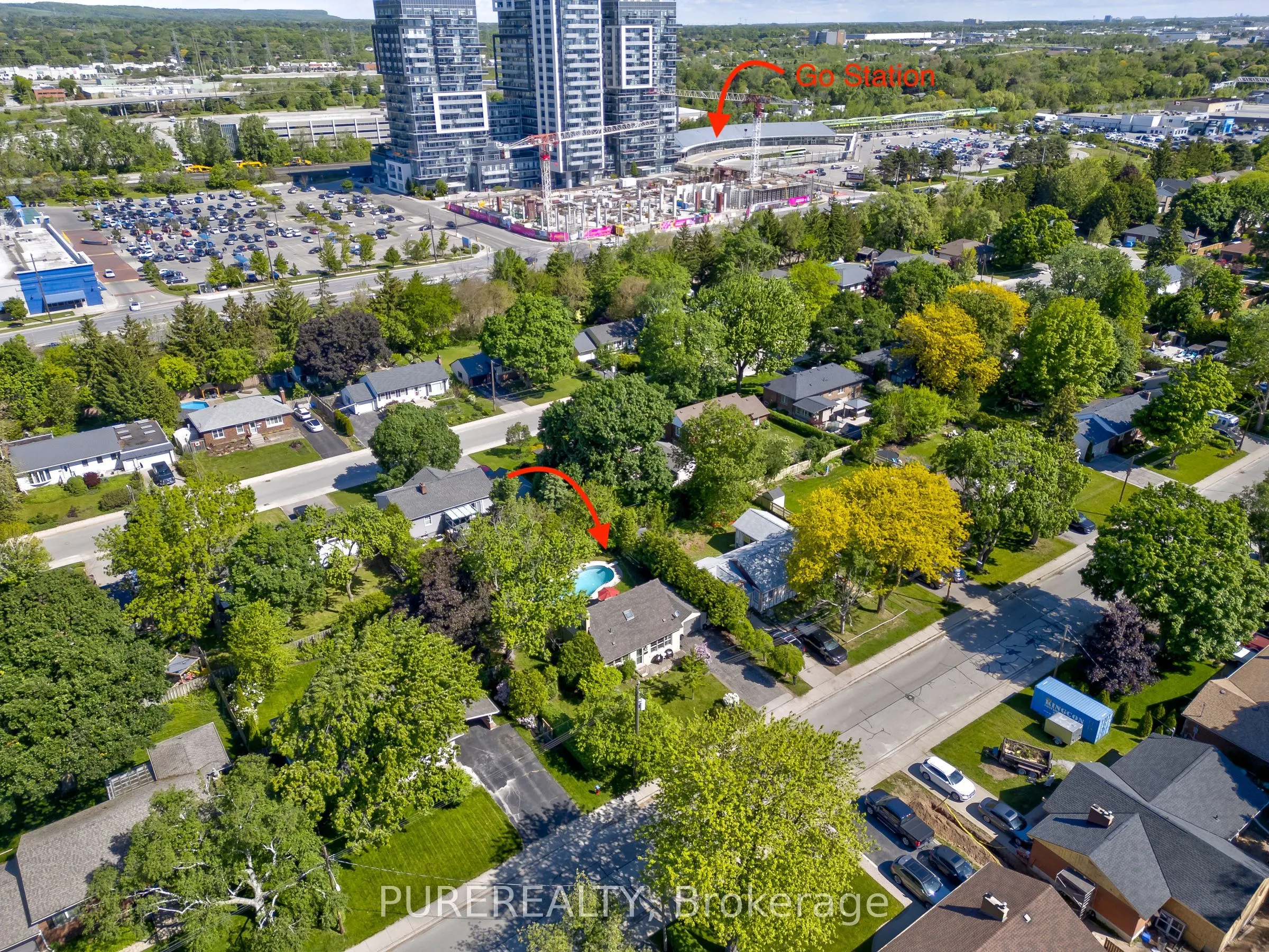 2067 Maplewood Drive