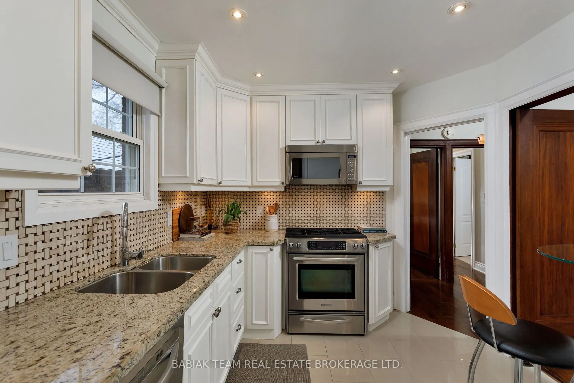 16 Halford Avenue
