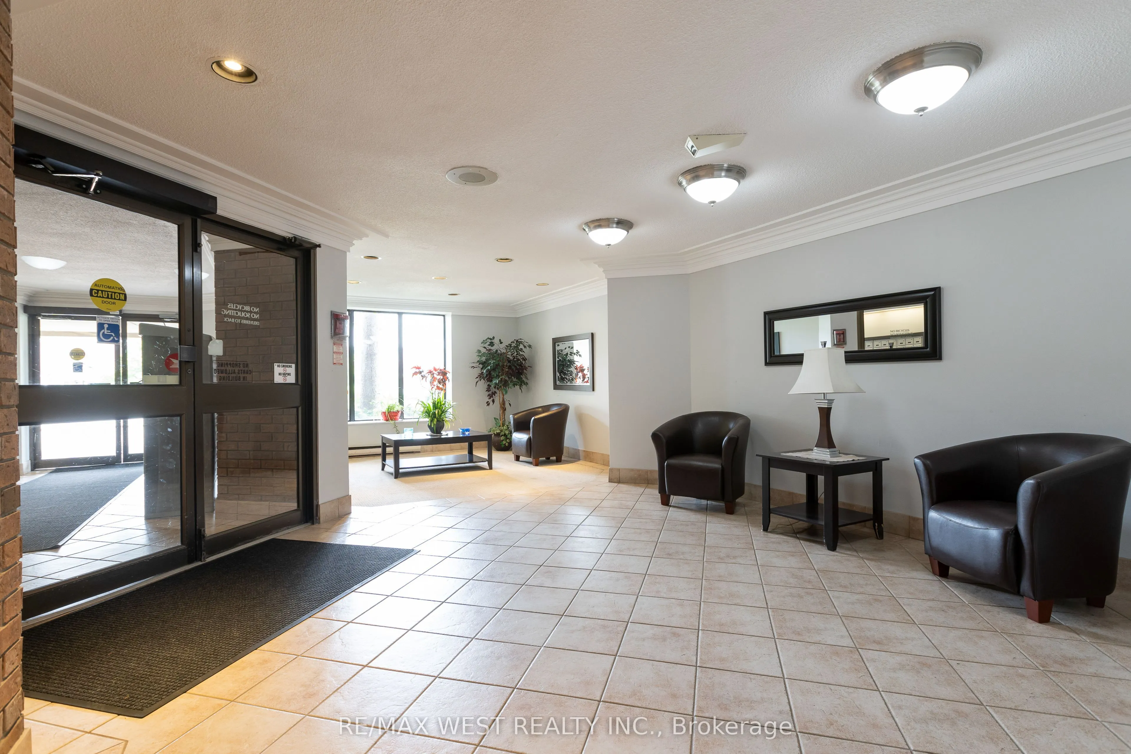 6720 Glen Erin Drive, #706