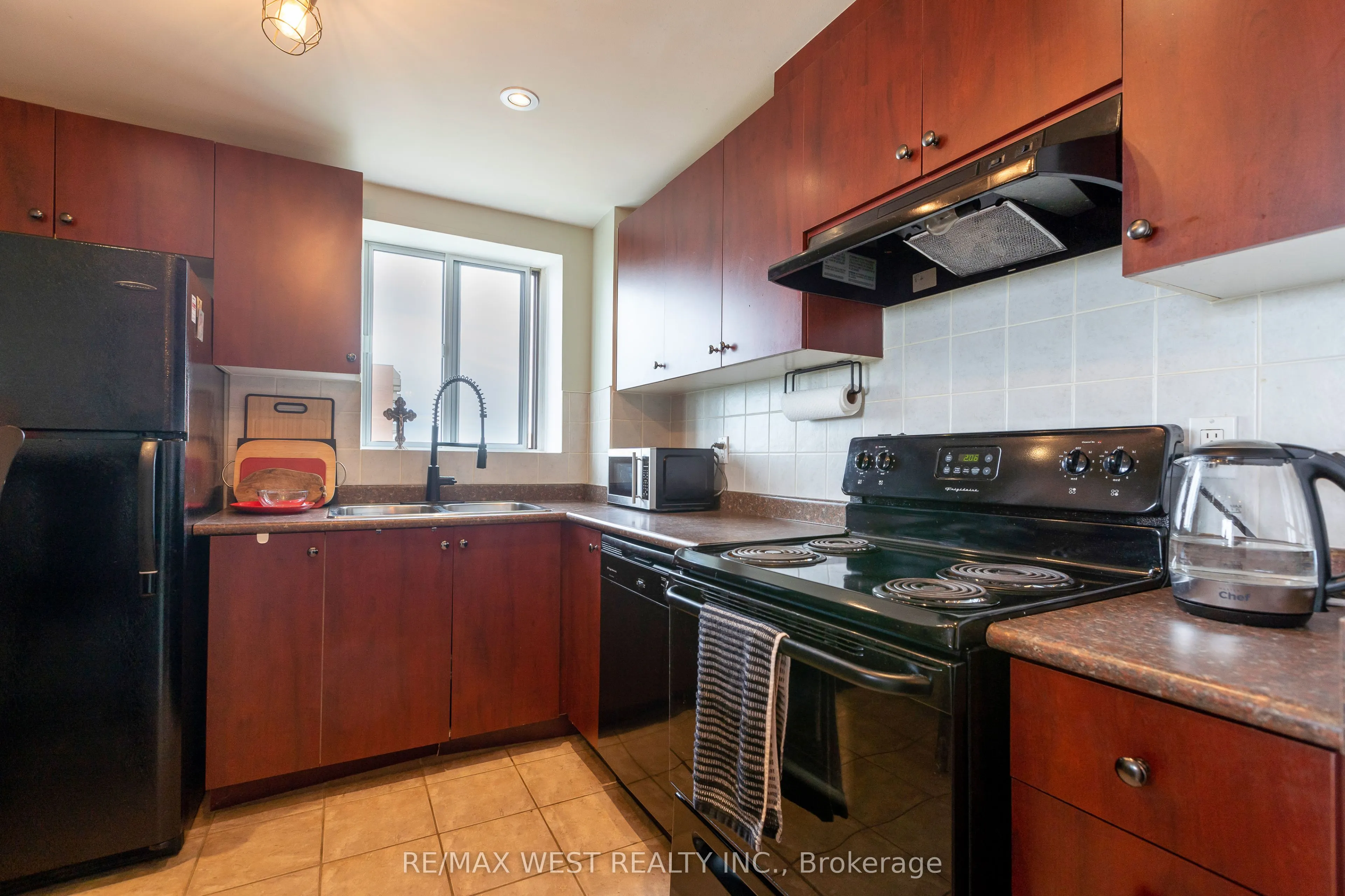 6720 Glen Erin Drive, #706