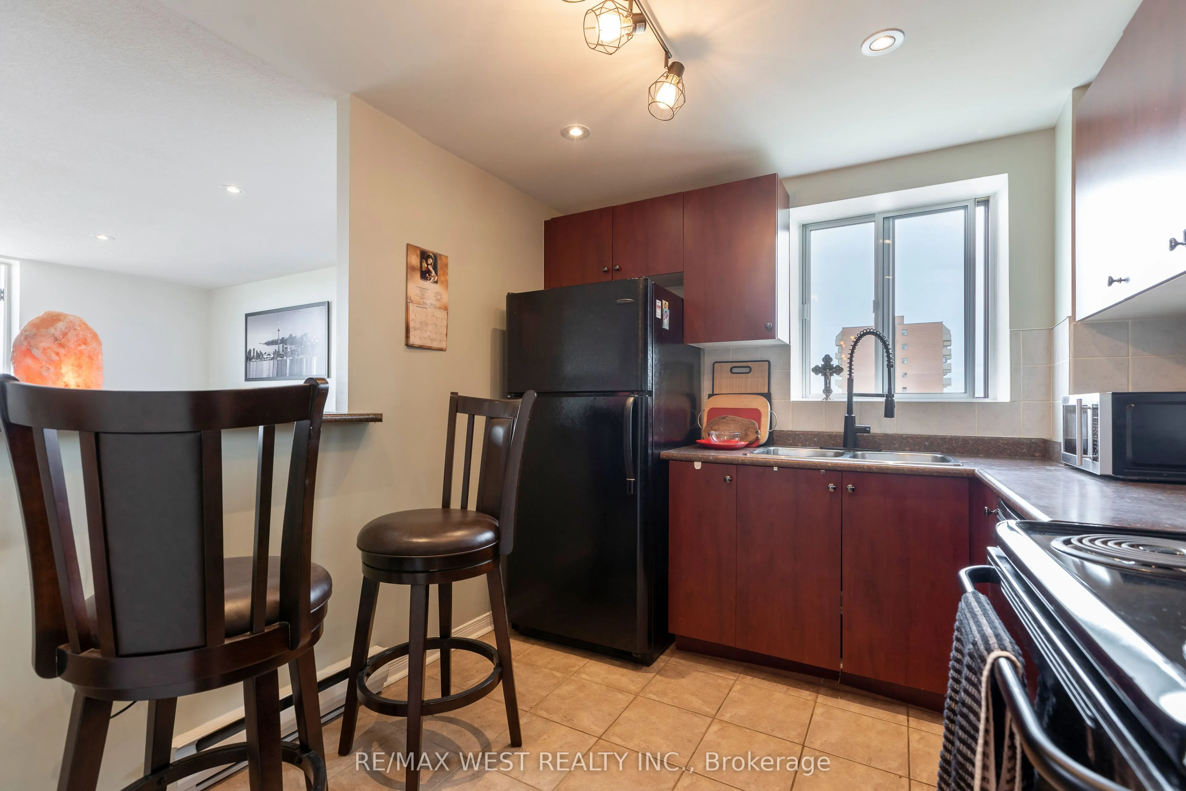 6720 Glen Erin Drive, #706