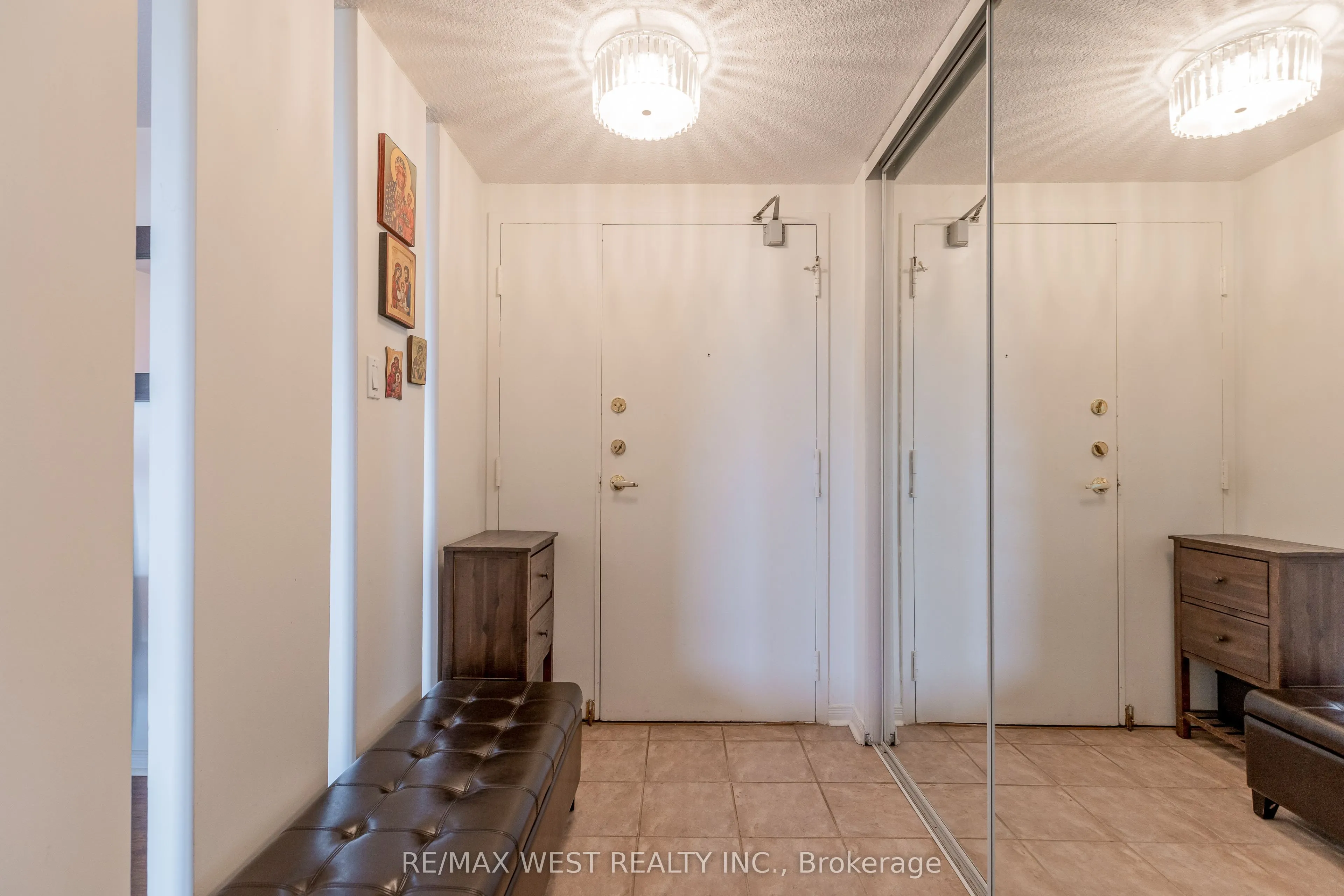 6720 Glen Erin Drive, #706