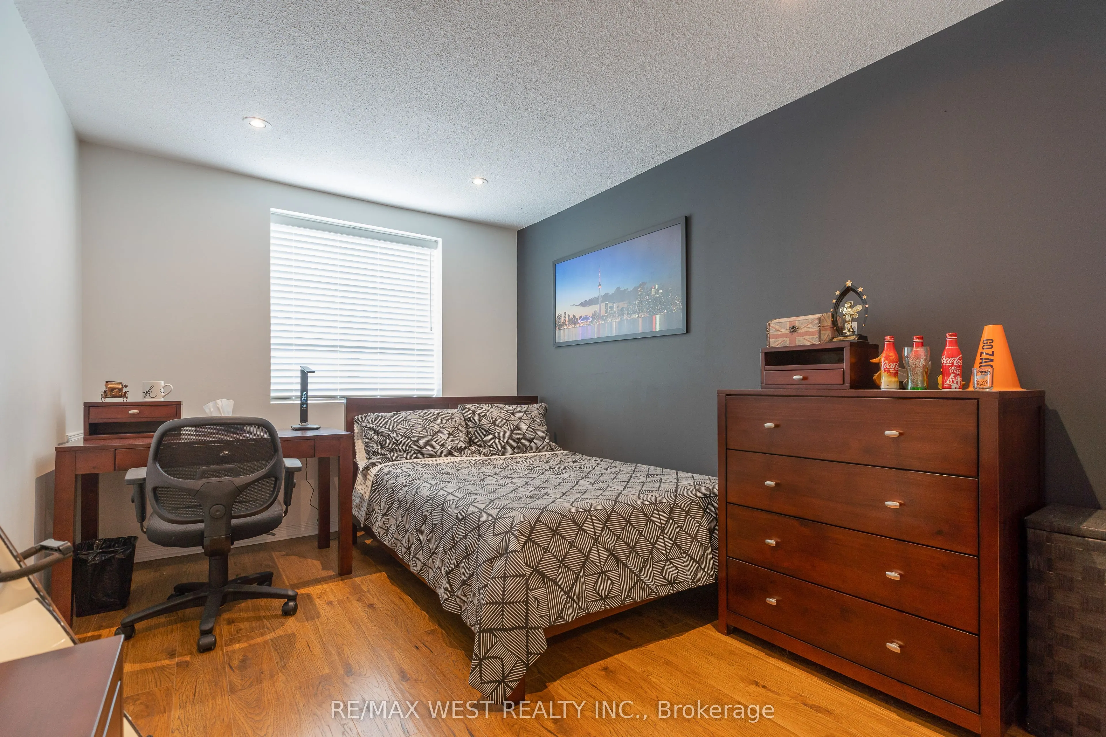 6720 Glen Erin Drive, #706