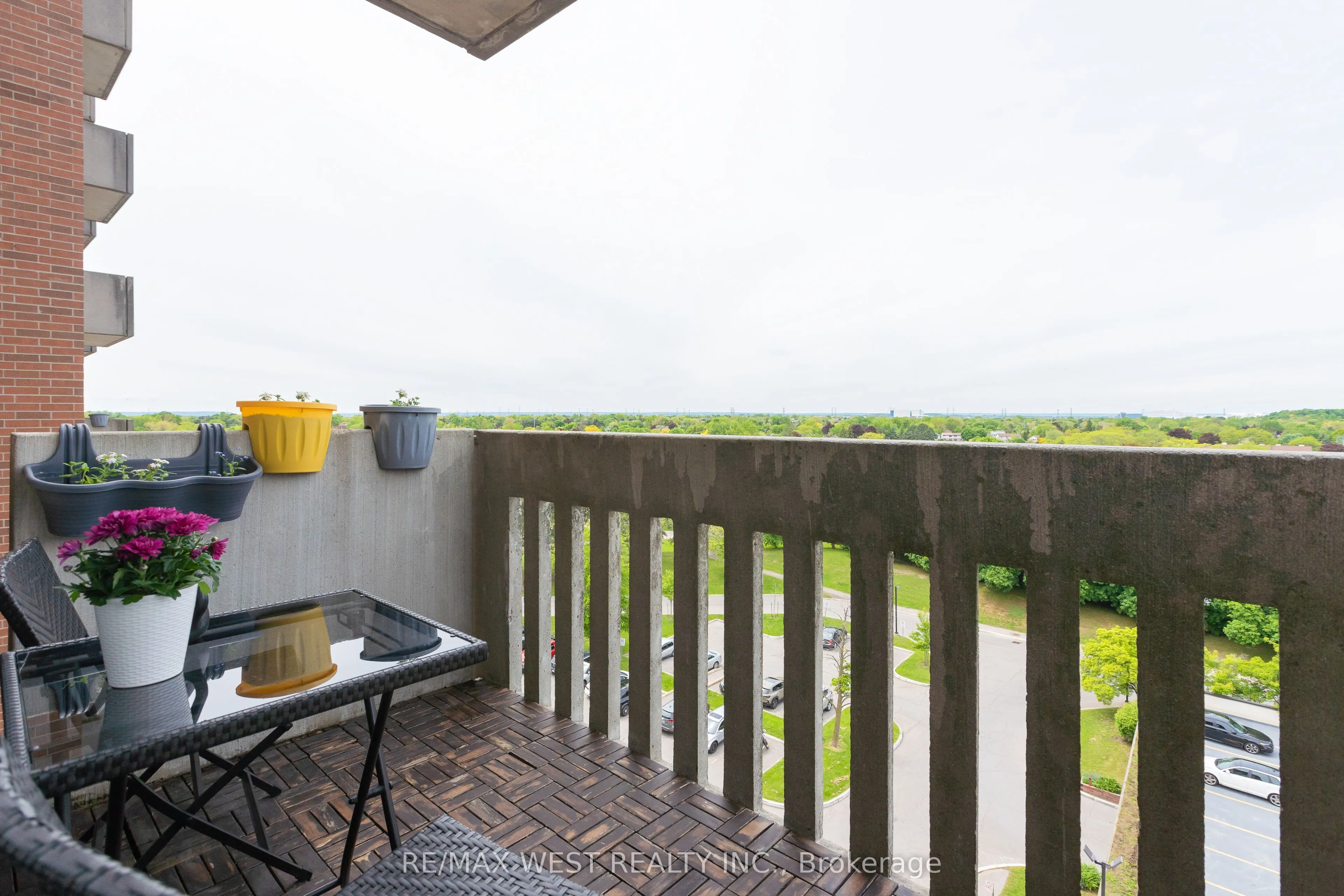 6720 Glen Erin Drive, #706