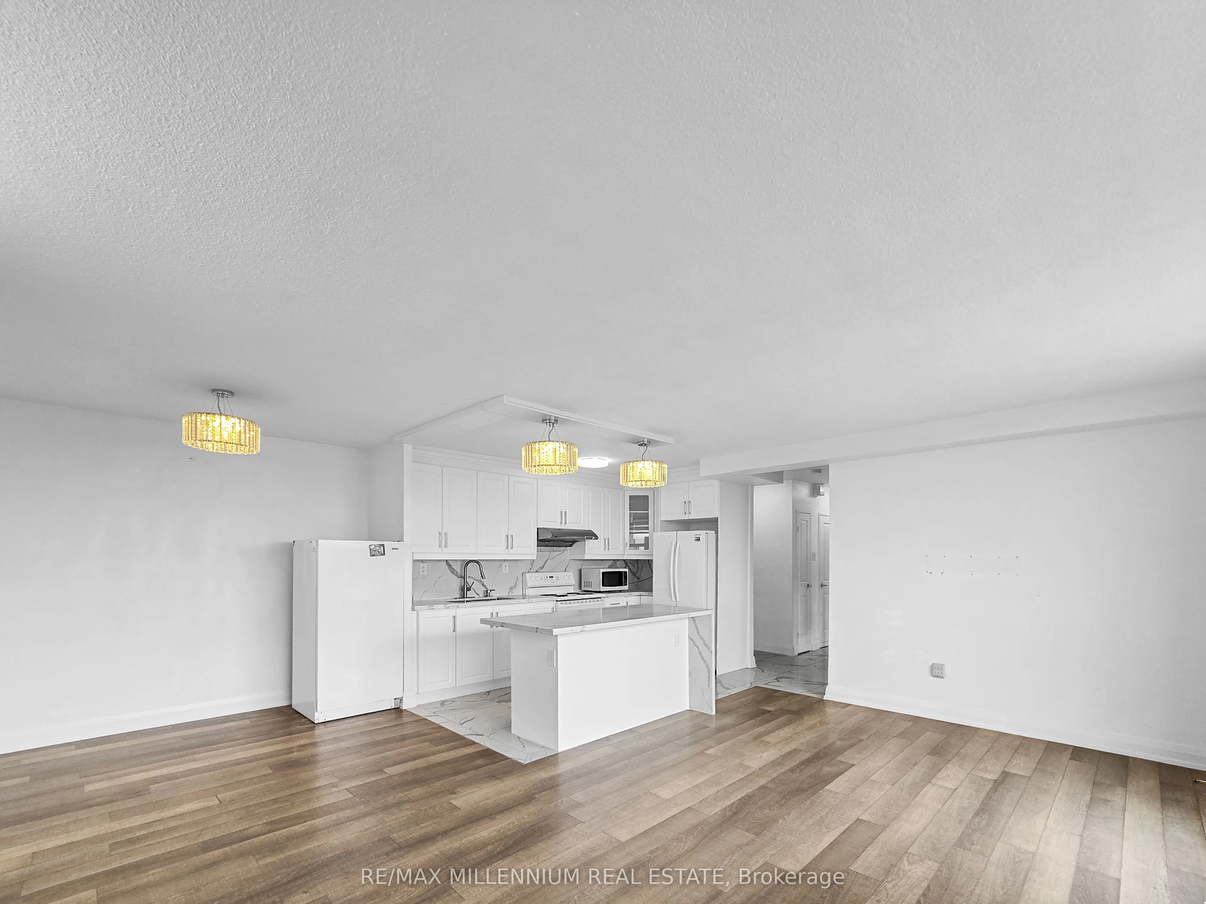 2645 Kipling Avenue, #1807