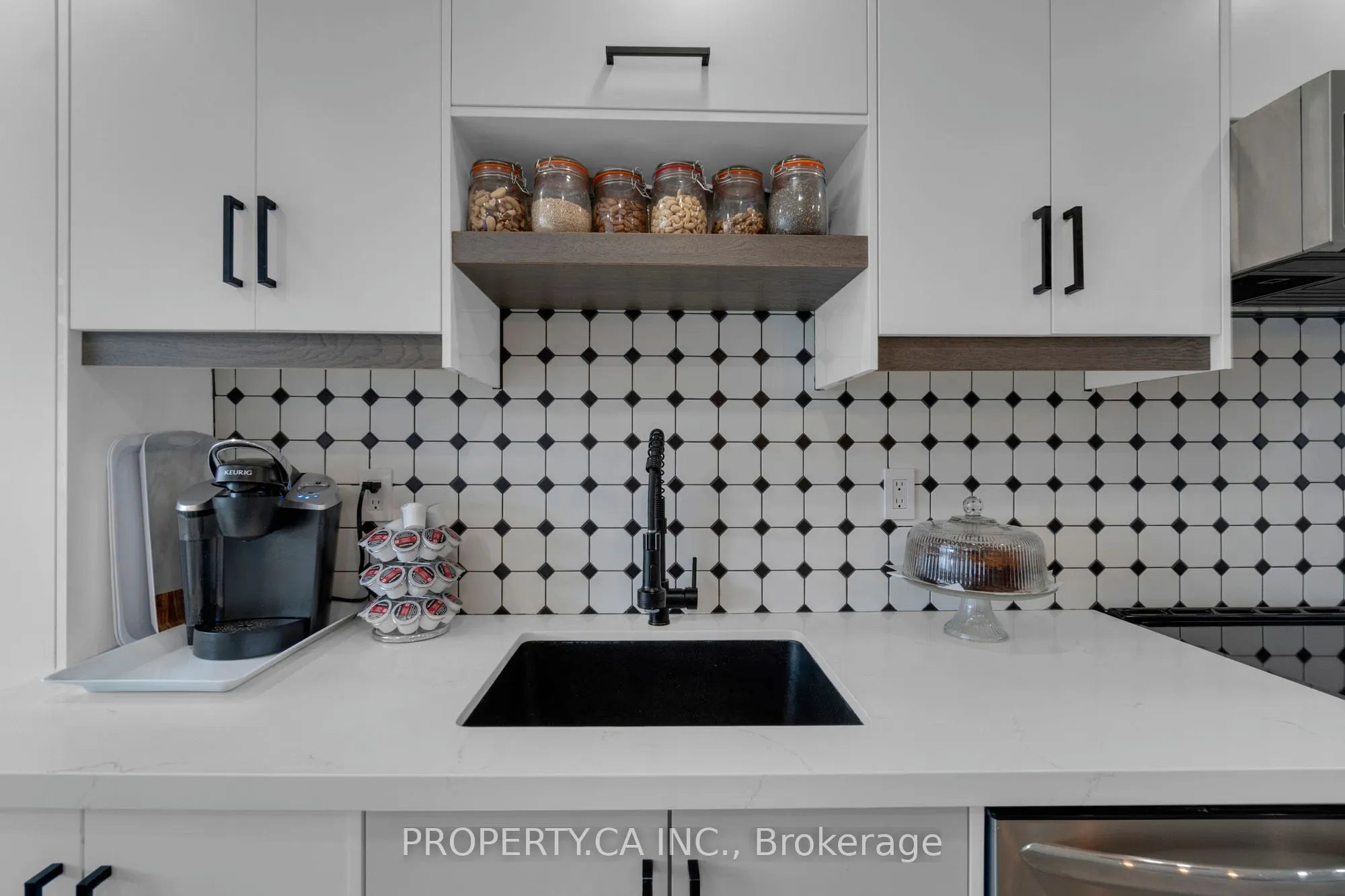 530 Lolita Gardens, #803