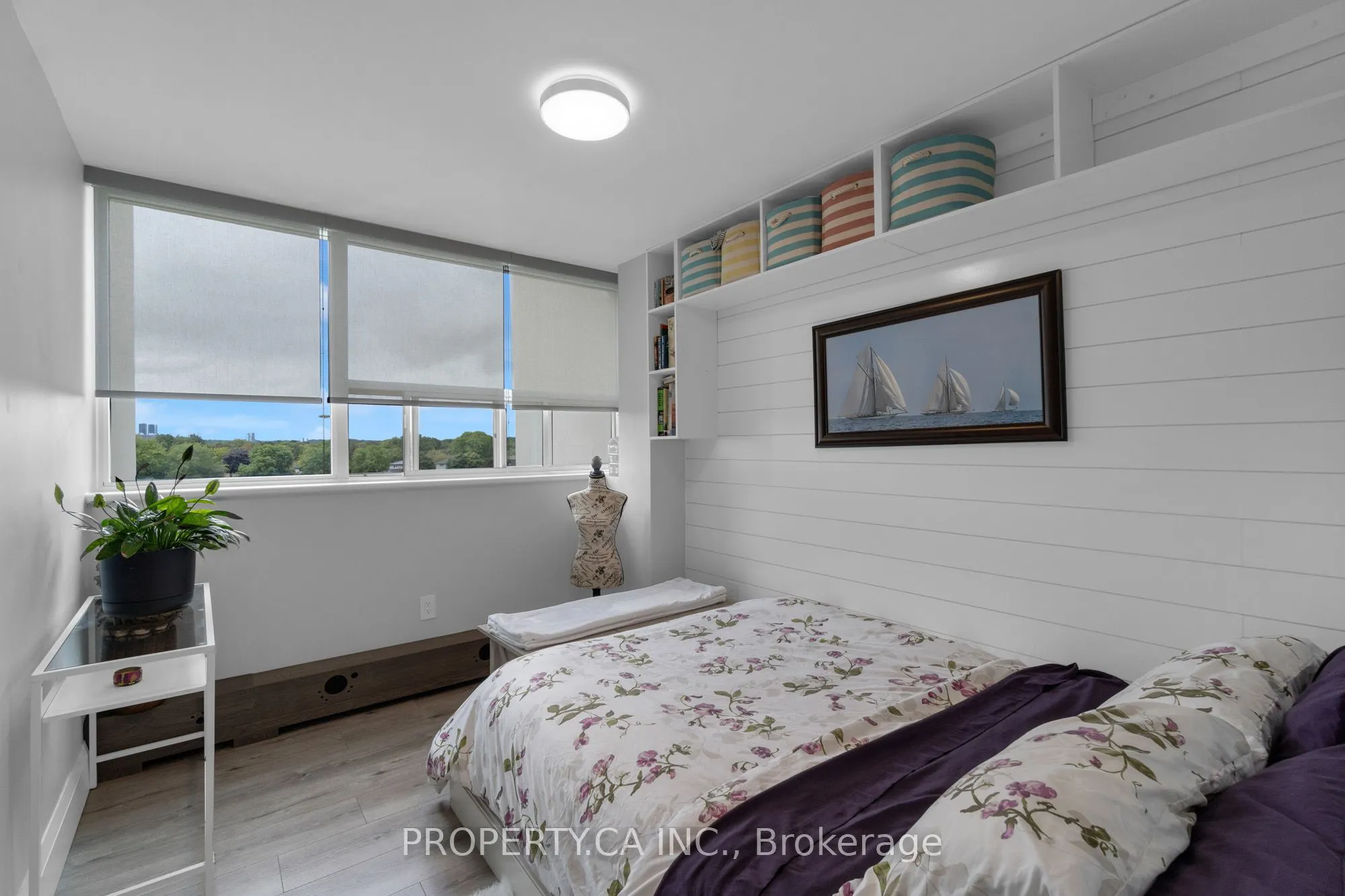 530 Lolita Gardens, #803