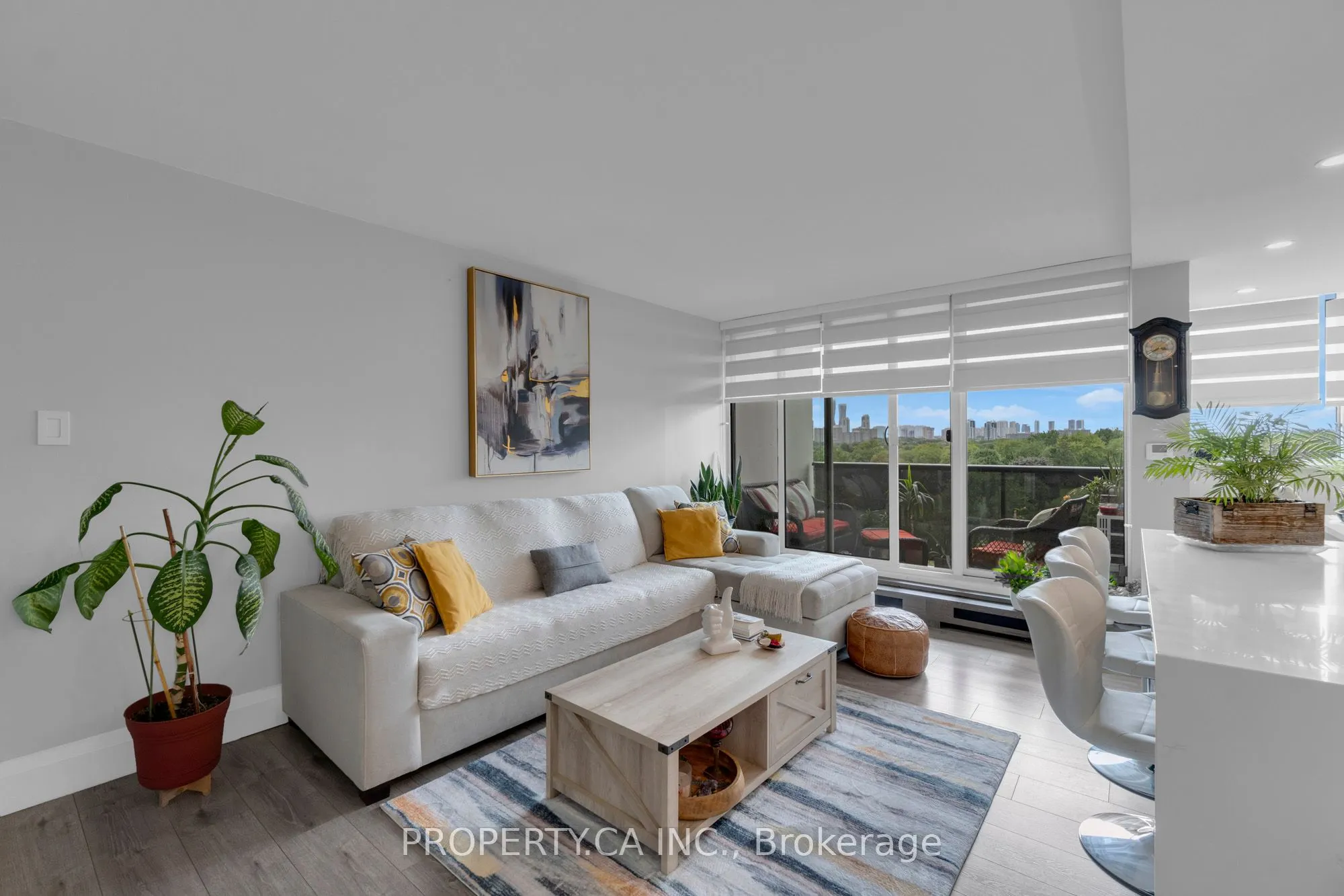530 Lolita Gardens, #803