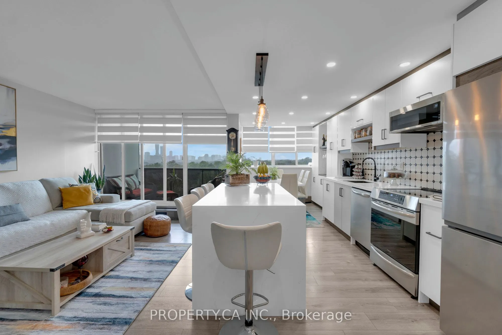 530 Lolita Gardens, #803