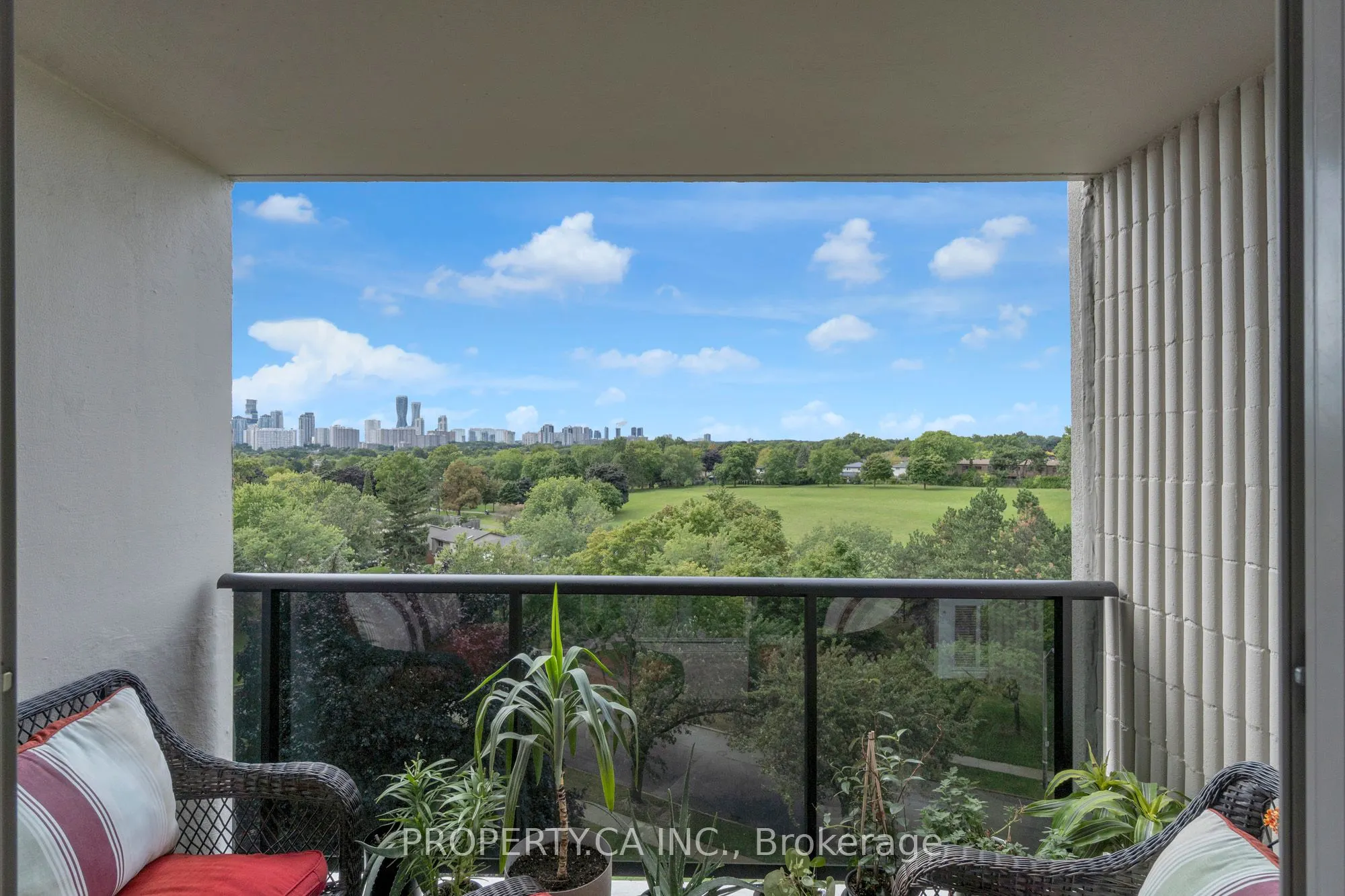 530 Lolita Gardens, #803
