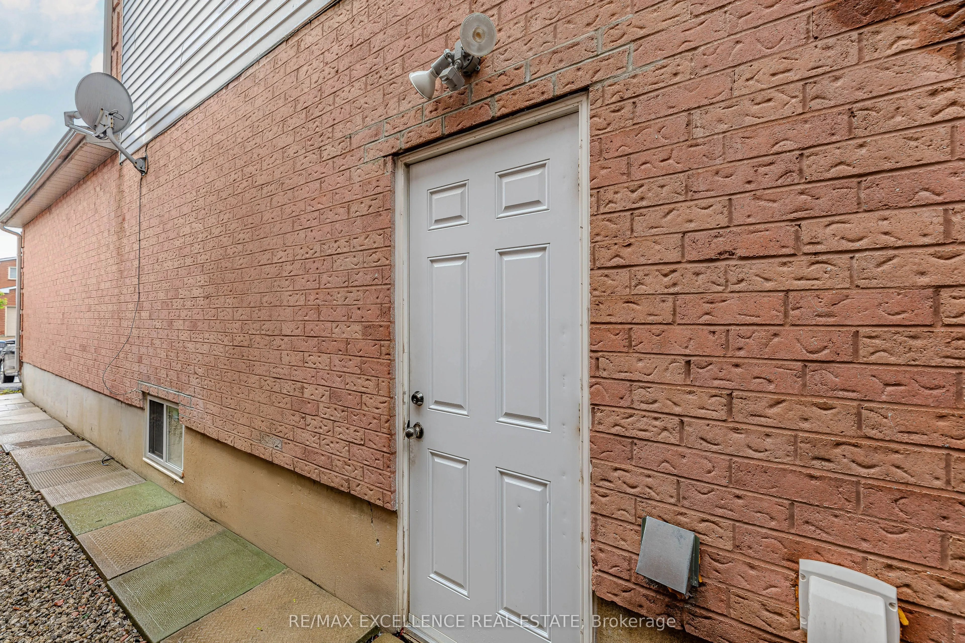 145 Ecclestone Drive